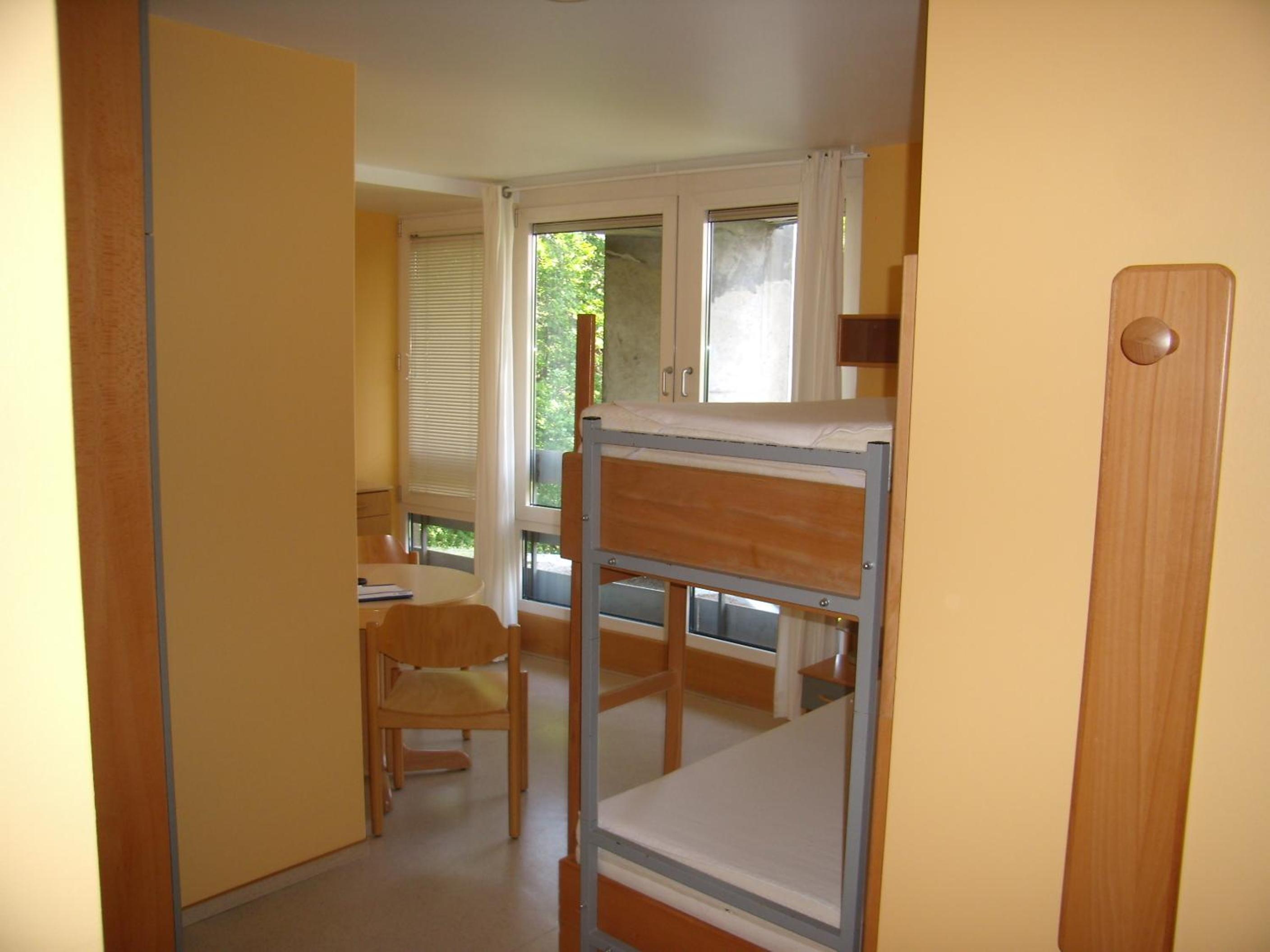 Twin Room with Shared Bathroom photo 3