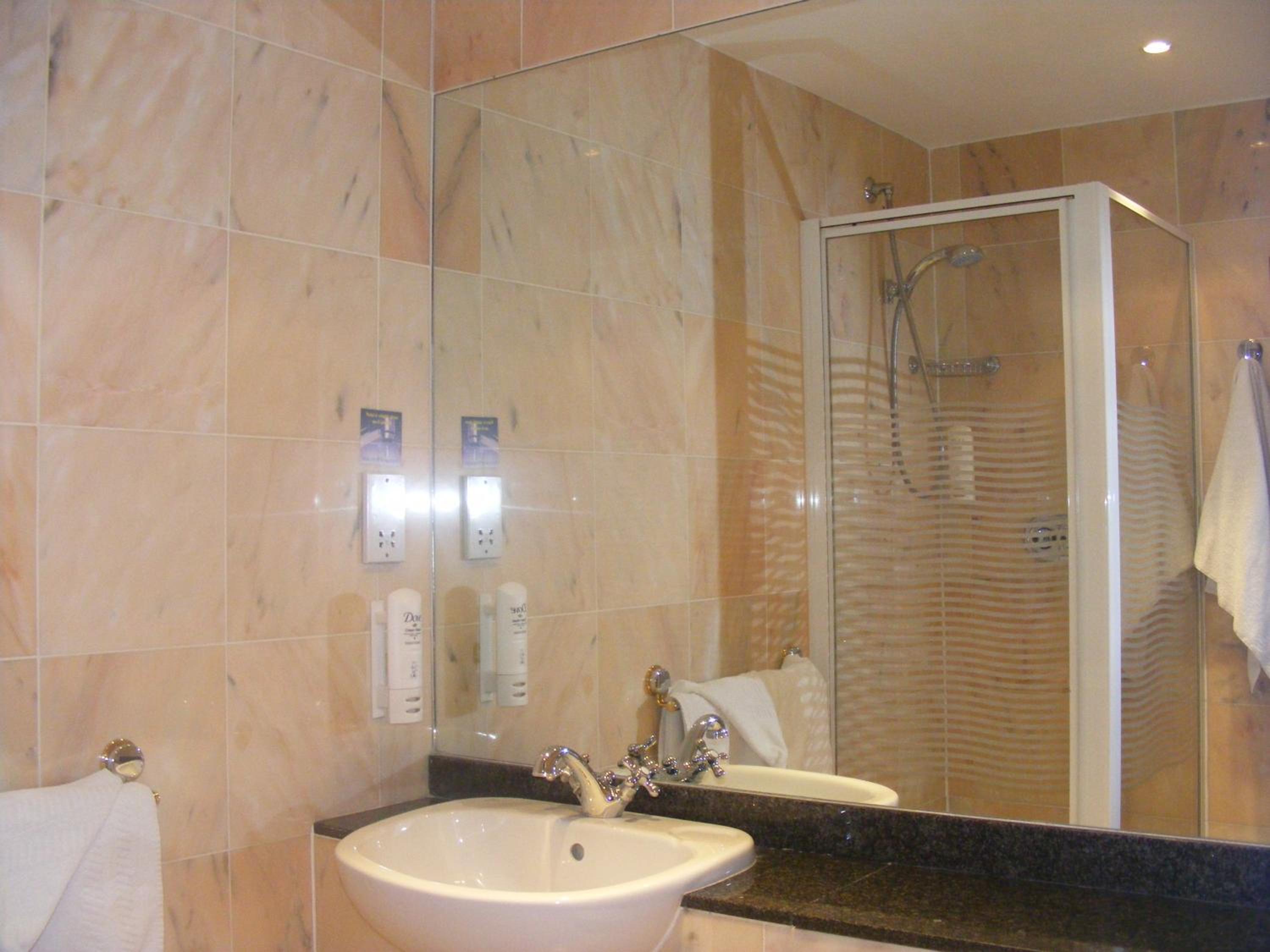 Budget Double Room photo 3