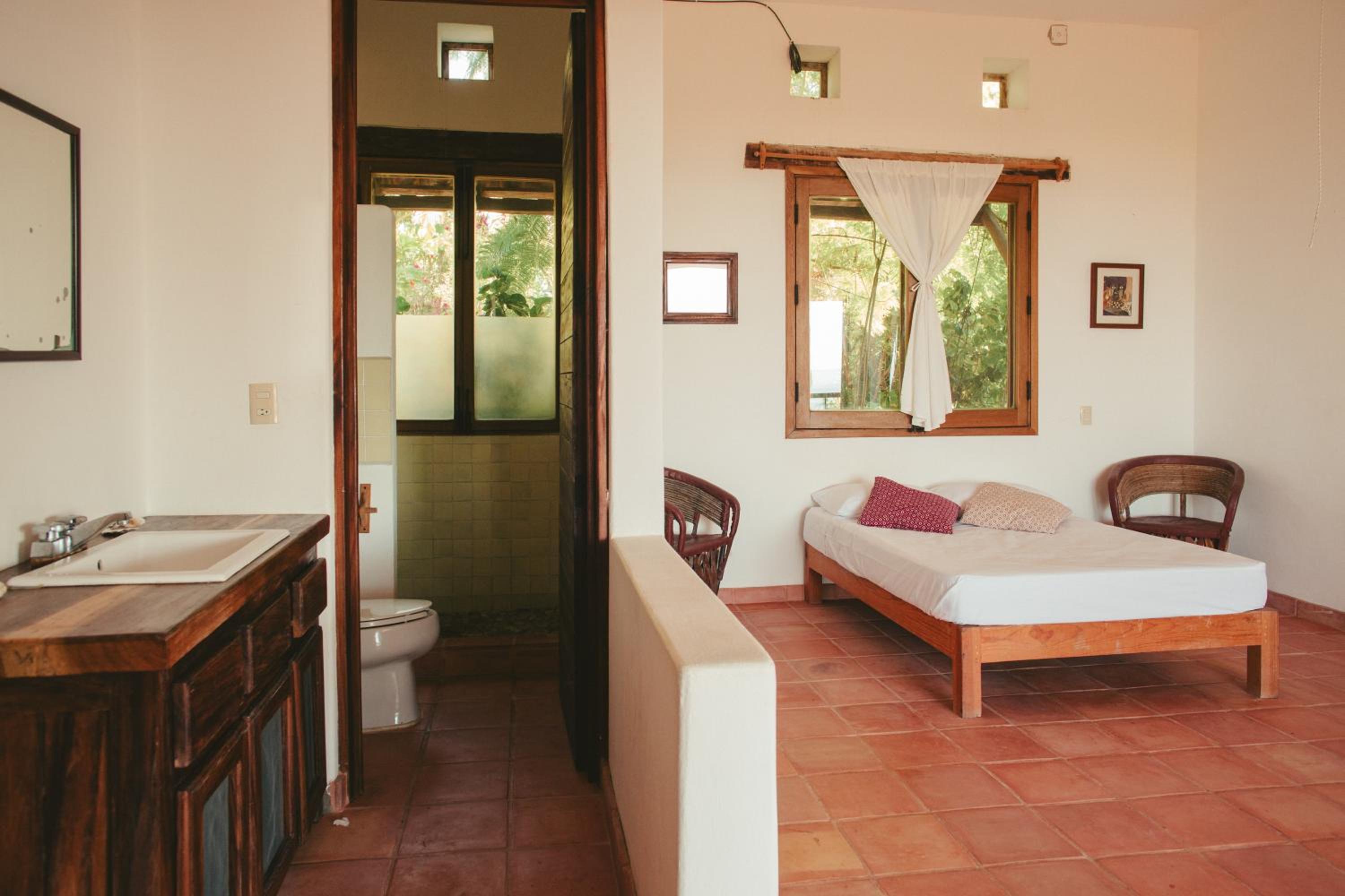 Deluxe Queen Room photo 3