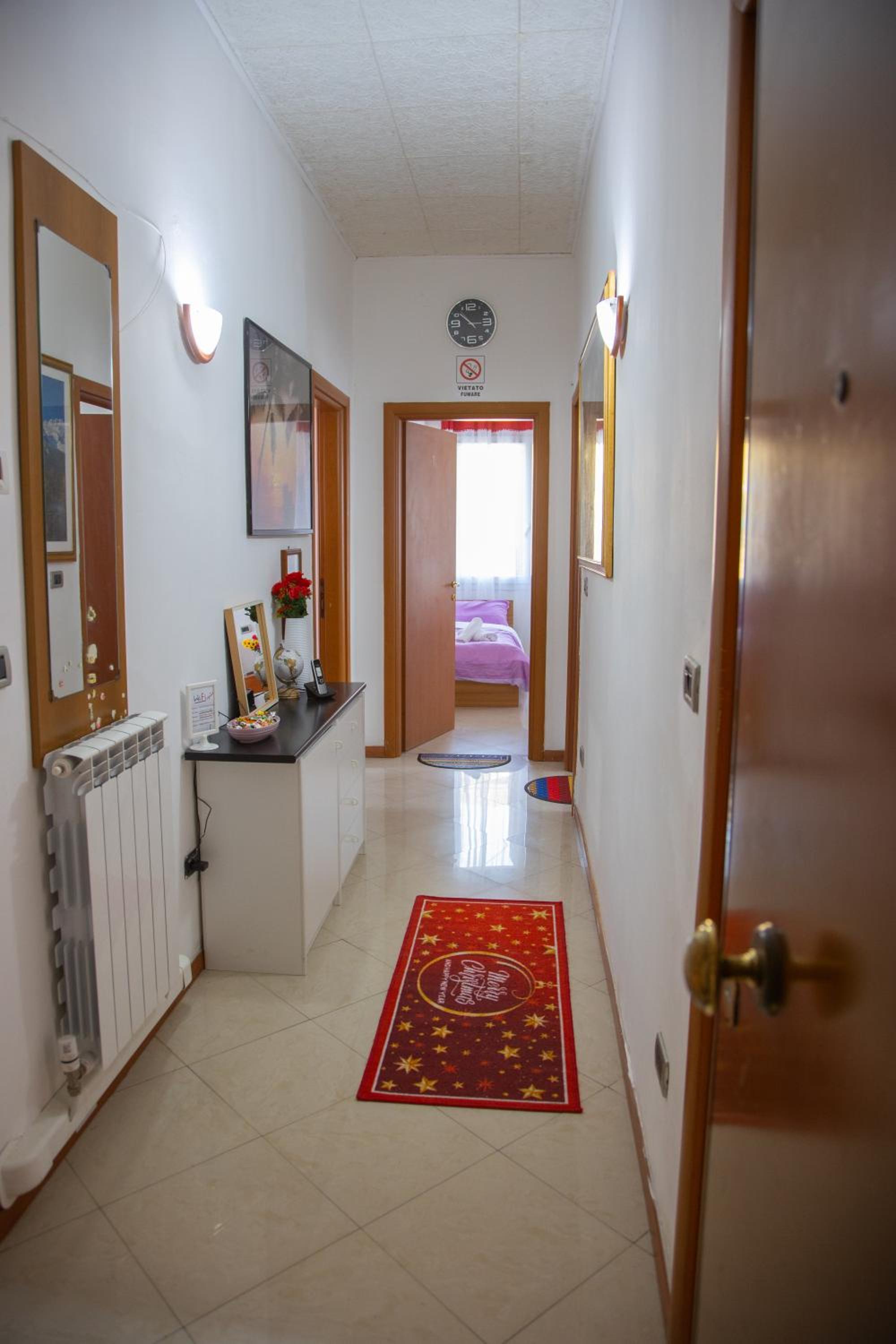 Double Room with Shared Bathroom photo 1