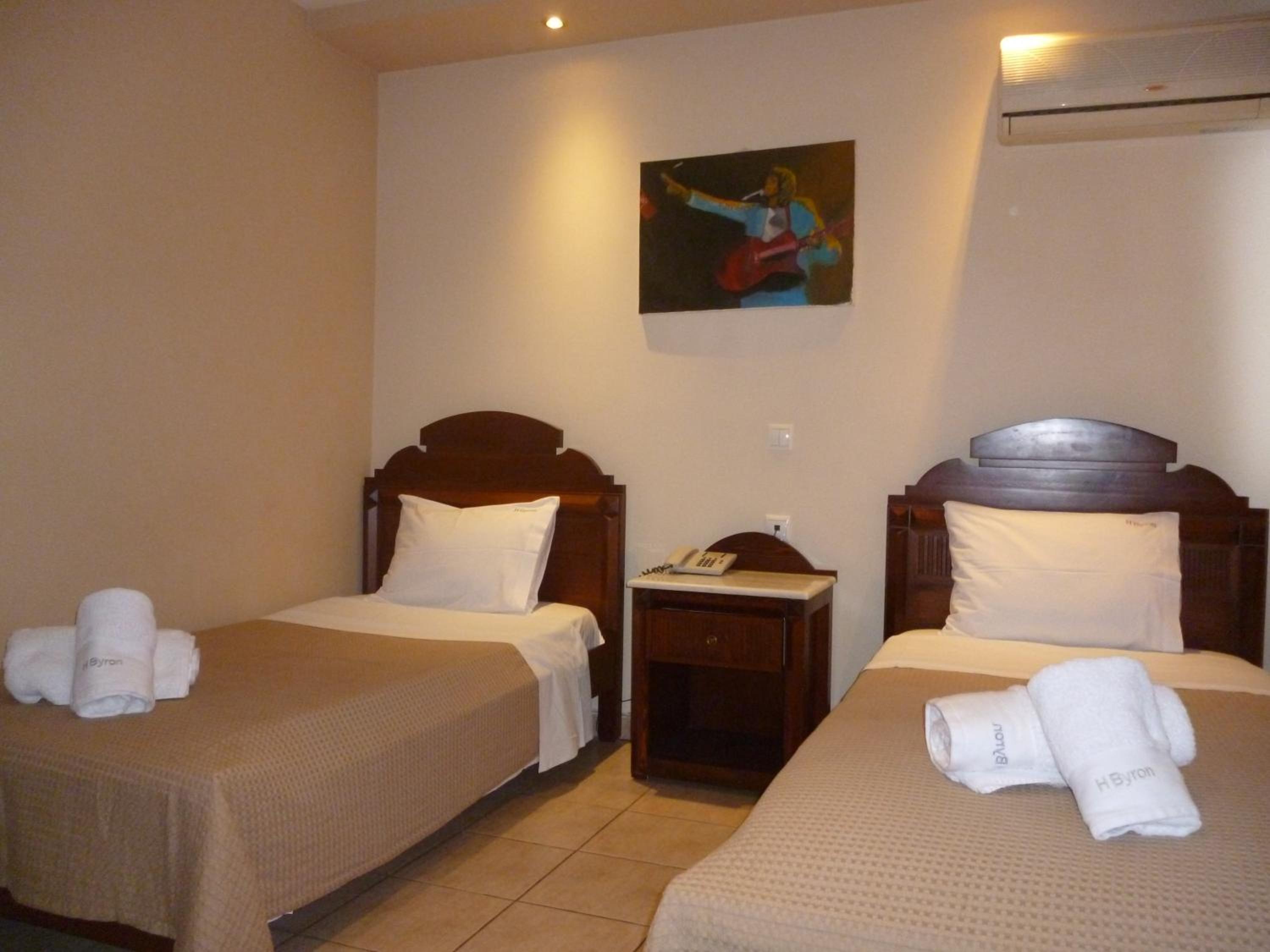 Double or Twin Room photo 3