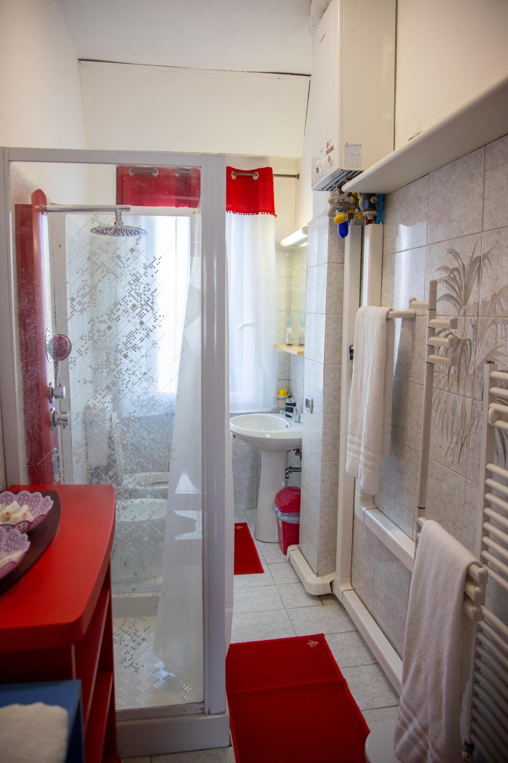 Double Room with Shared Bathroom photo 3