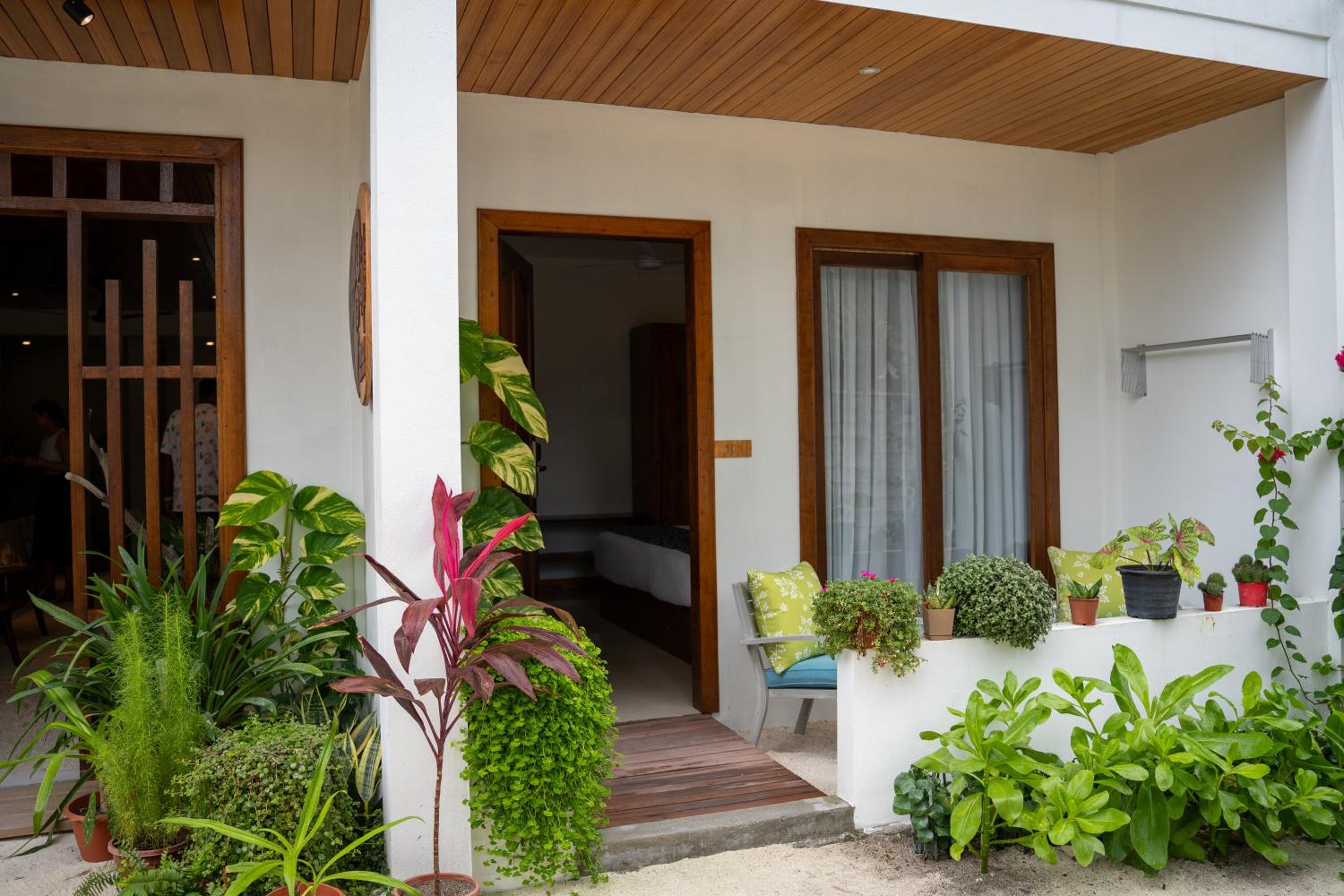 Deluxe Double or Twin Room with Garden View photo 2