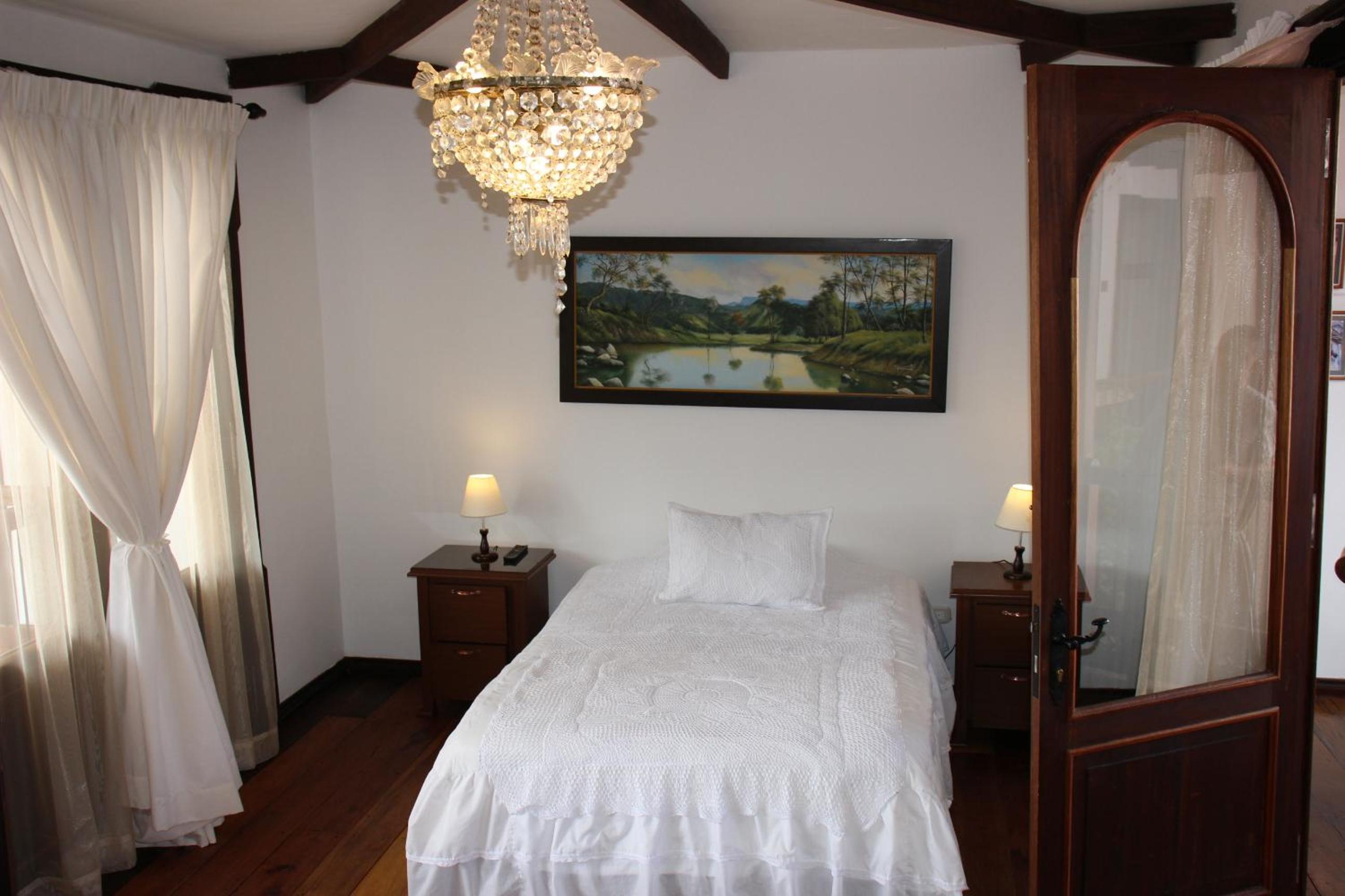 Double Room with Private External Bathroom photo 3