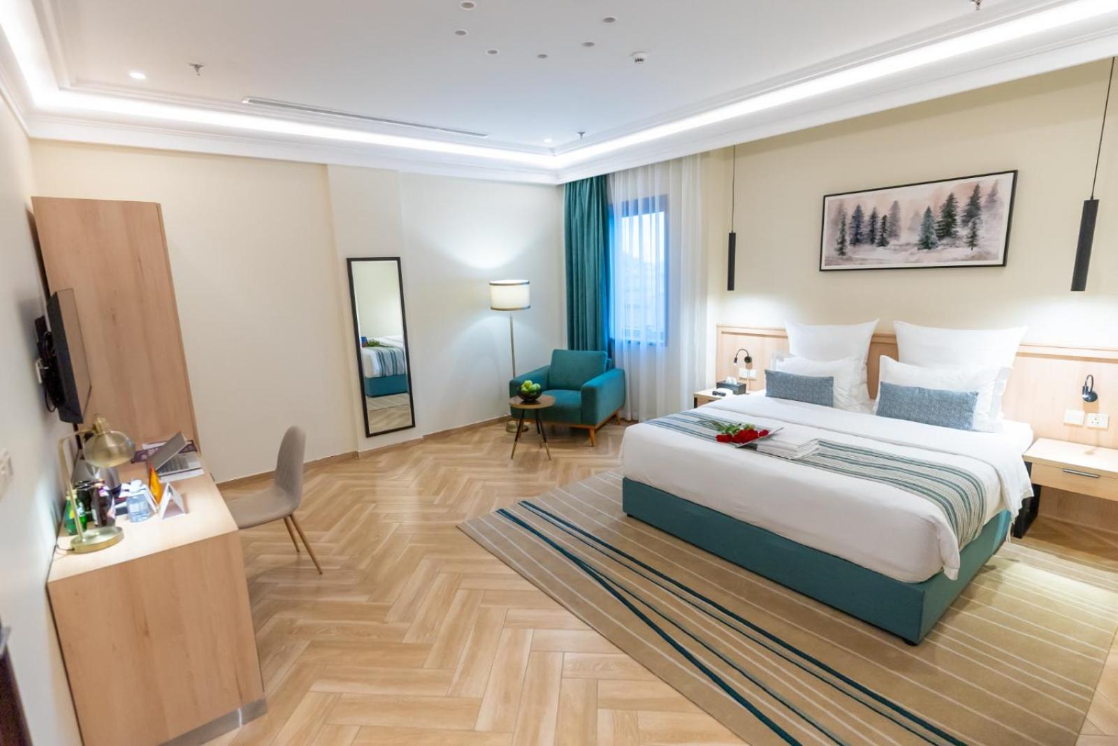Deluxe King Room
