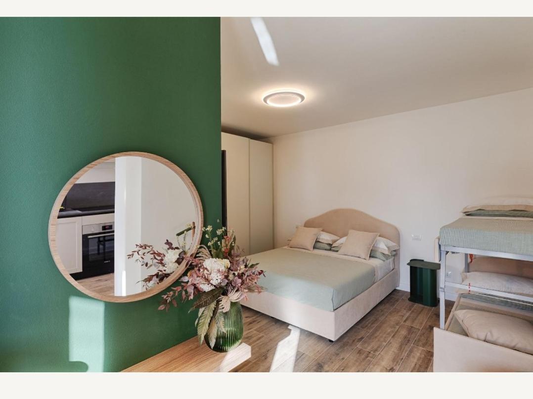 One-Bedroom House photo 1