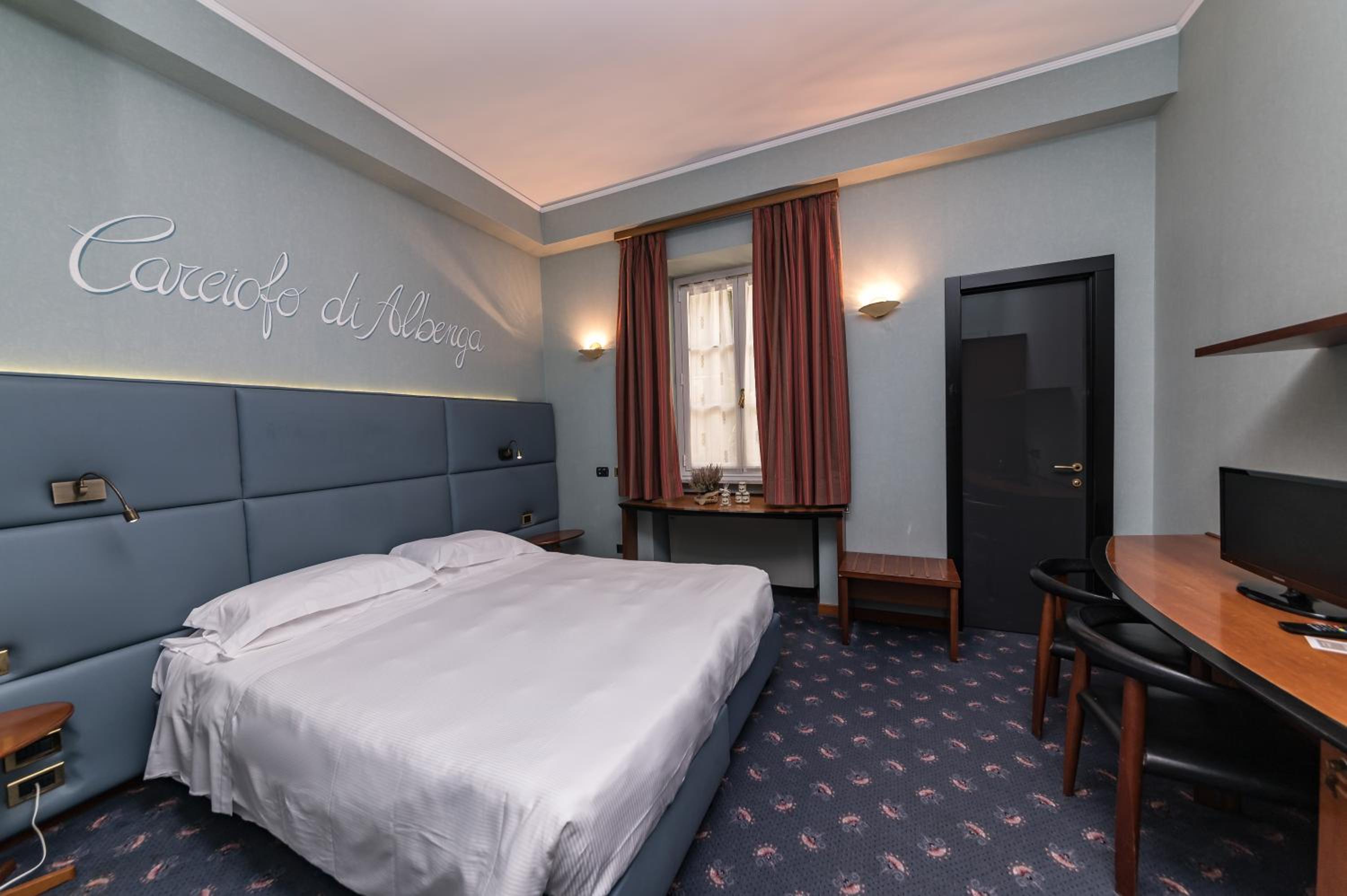 Double or Twin Room - Photo 1