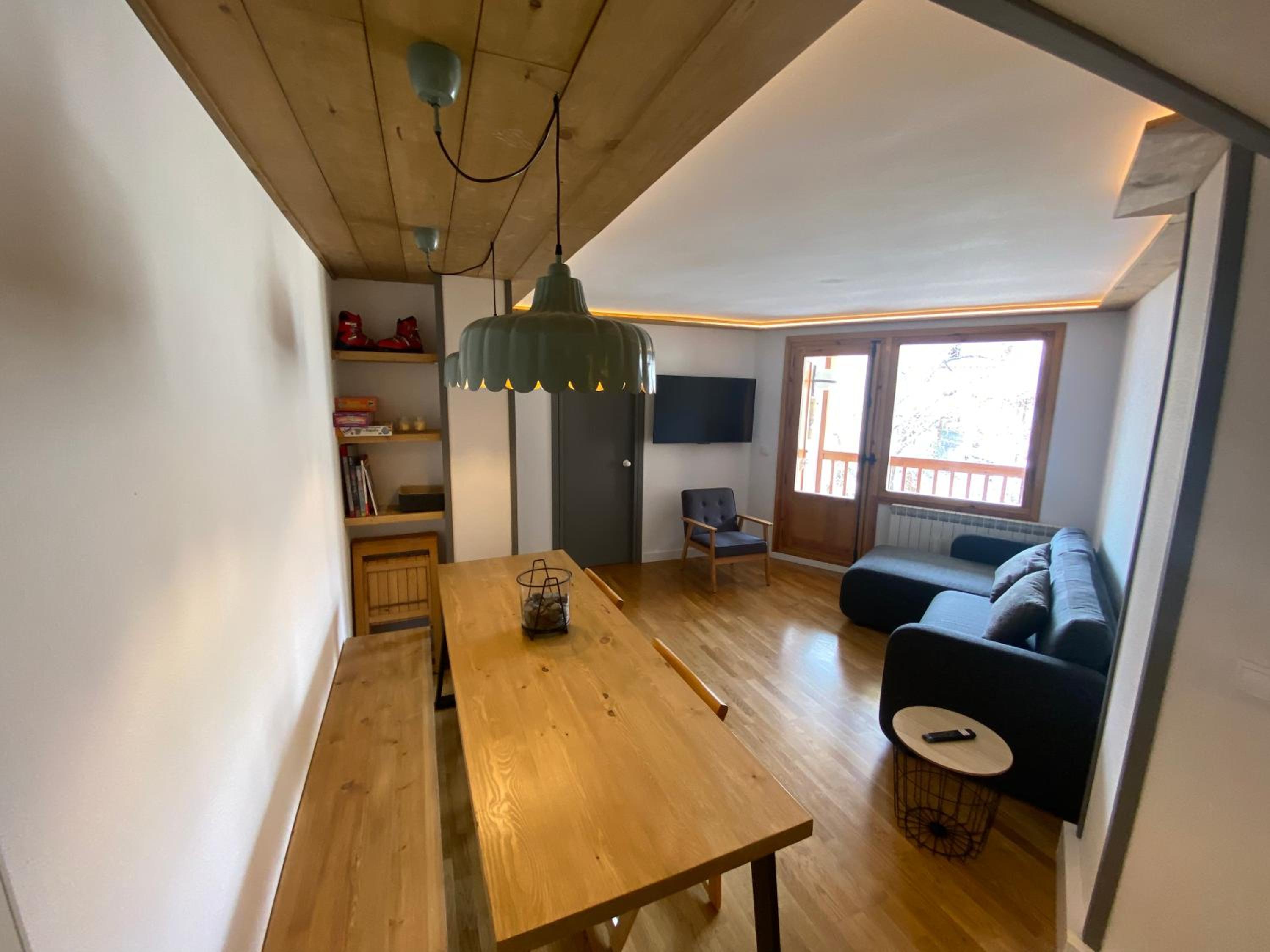 Apartamento de Dos Habitaciones con Vista a la Montaña