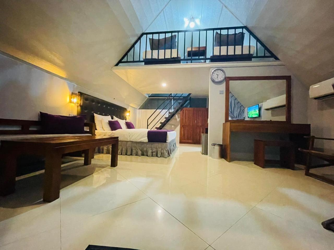 Family Room with Mountain View