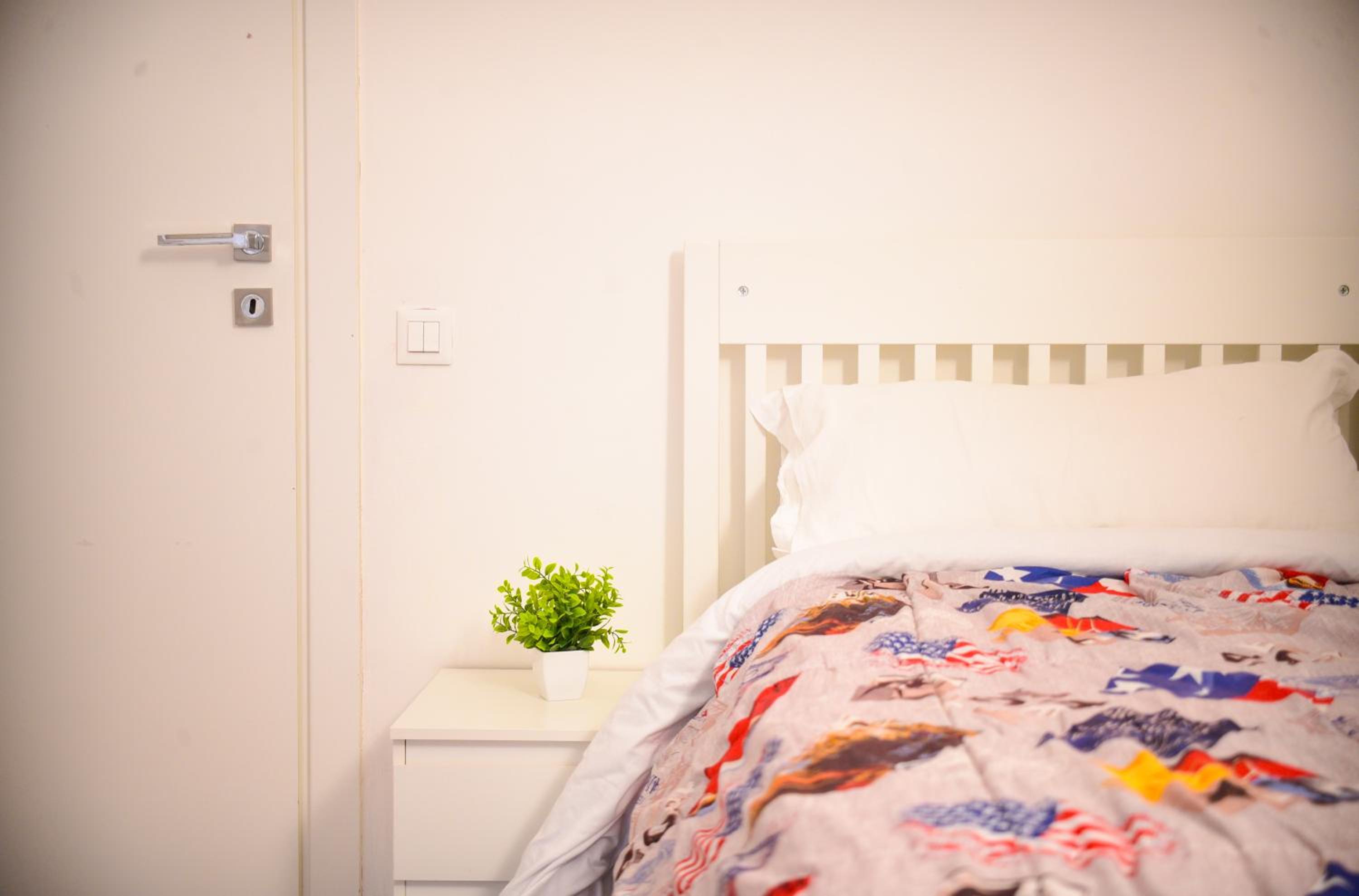 Standard Twin Room with Shared Bathroom