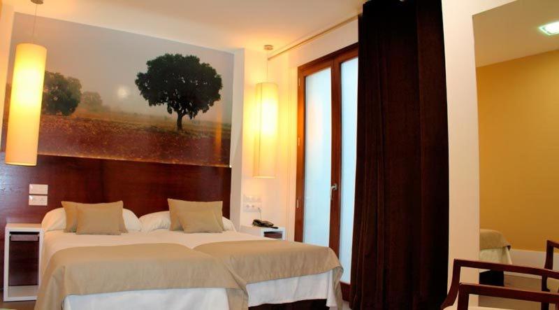 Double or Twin Room - Photo 18