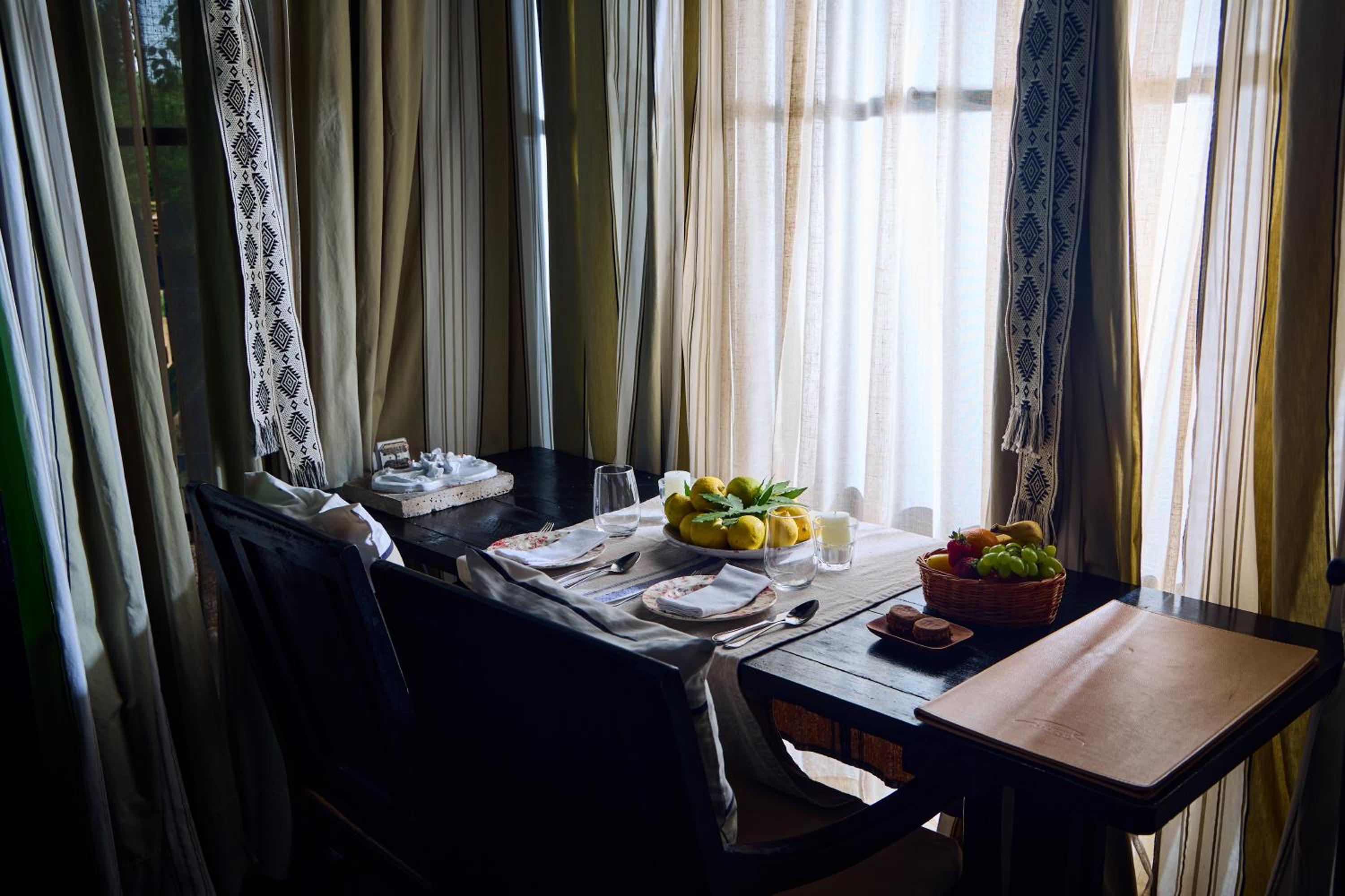Deluxe Junior Suite photo 3