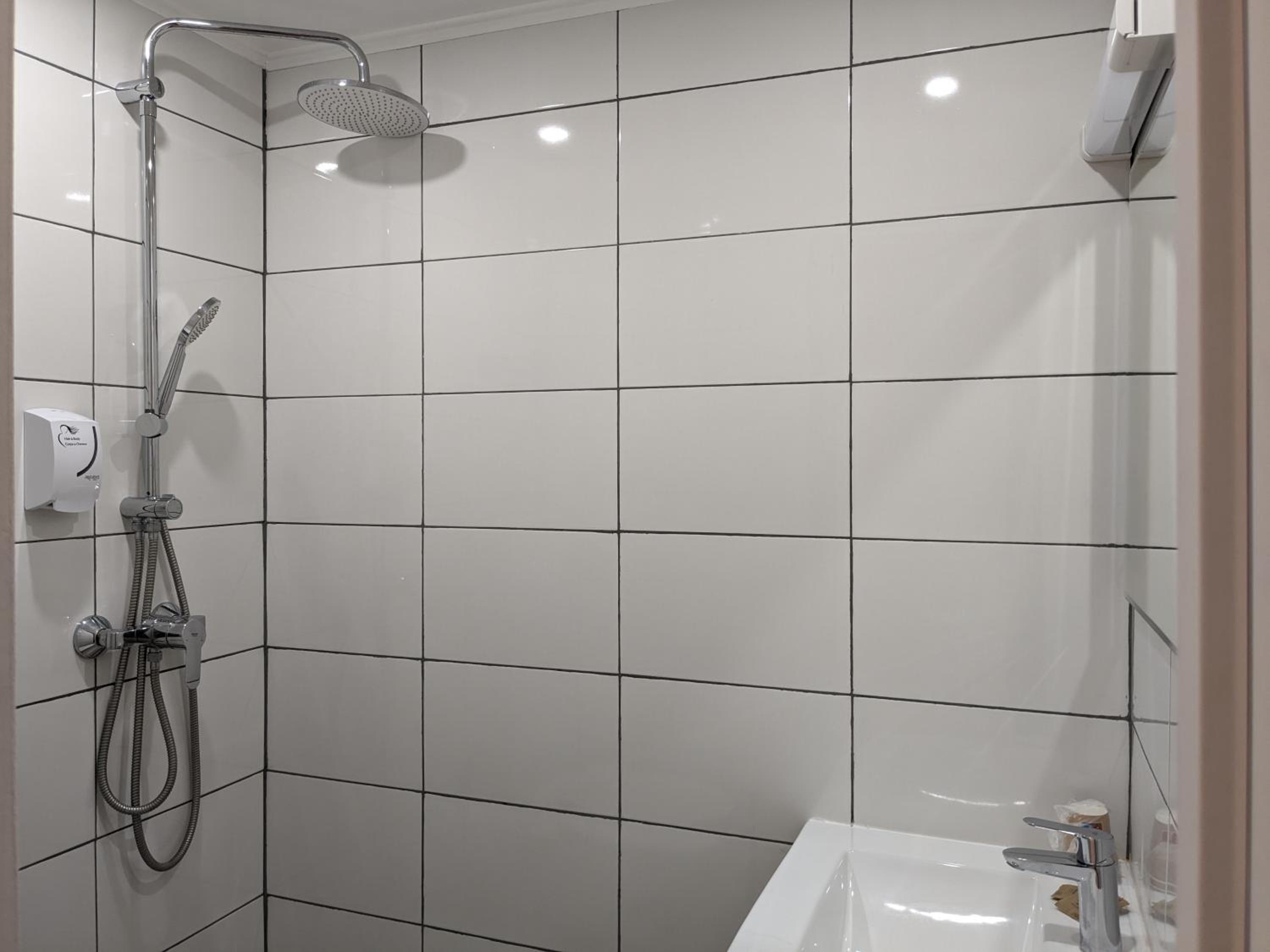 Double Room - Photo 10
