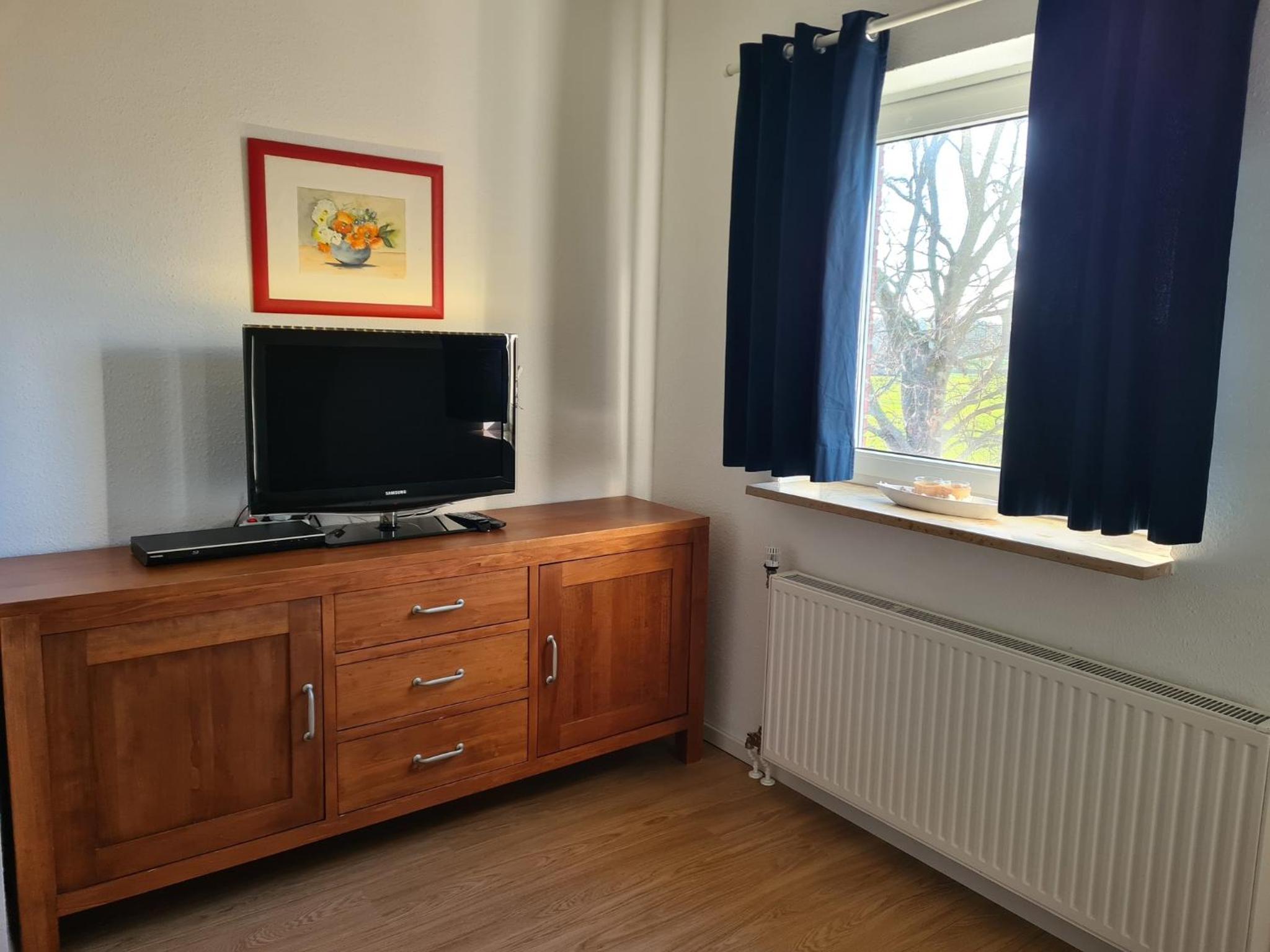 Apartment photo 2