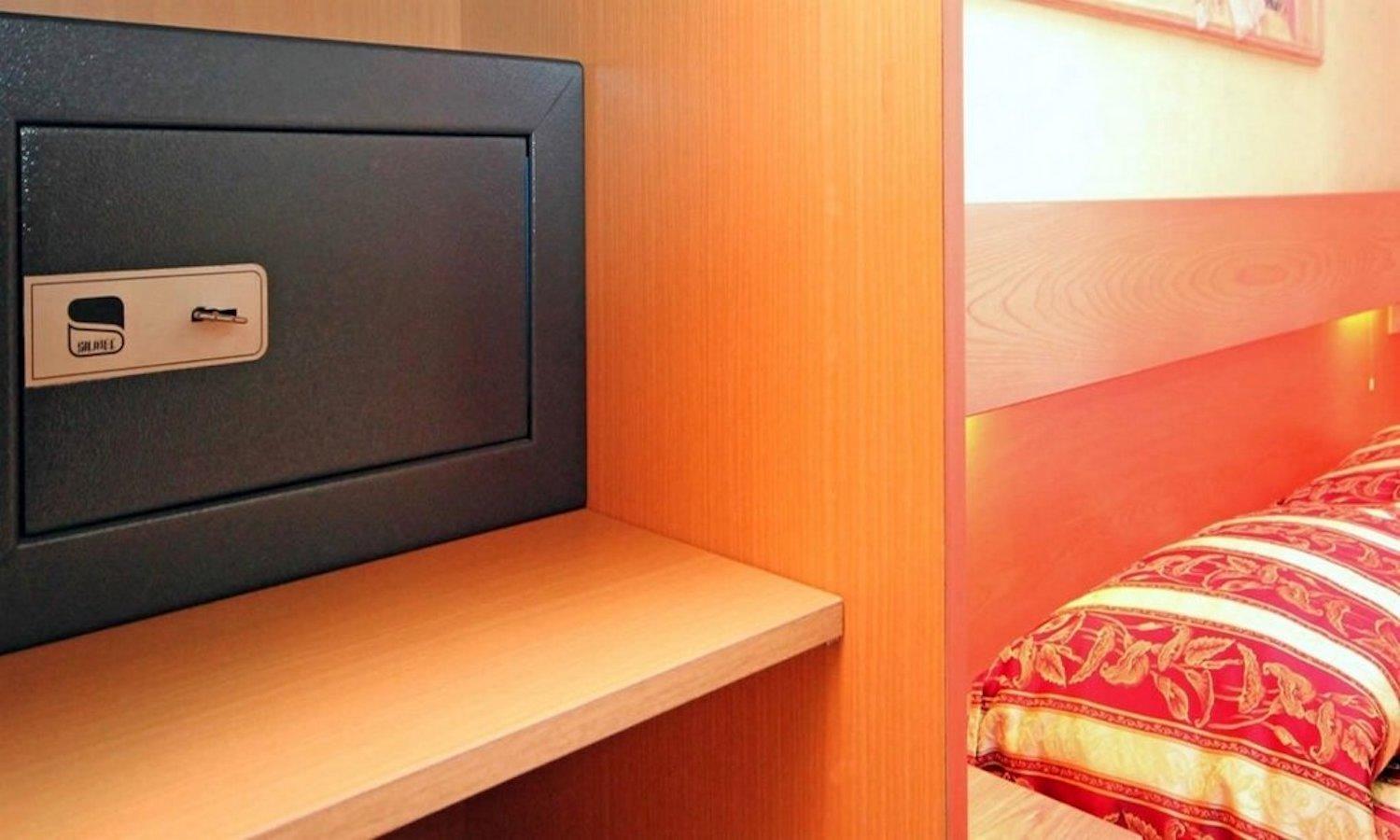 Economy Double Room photo 3