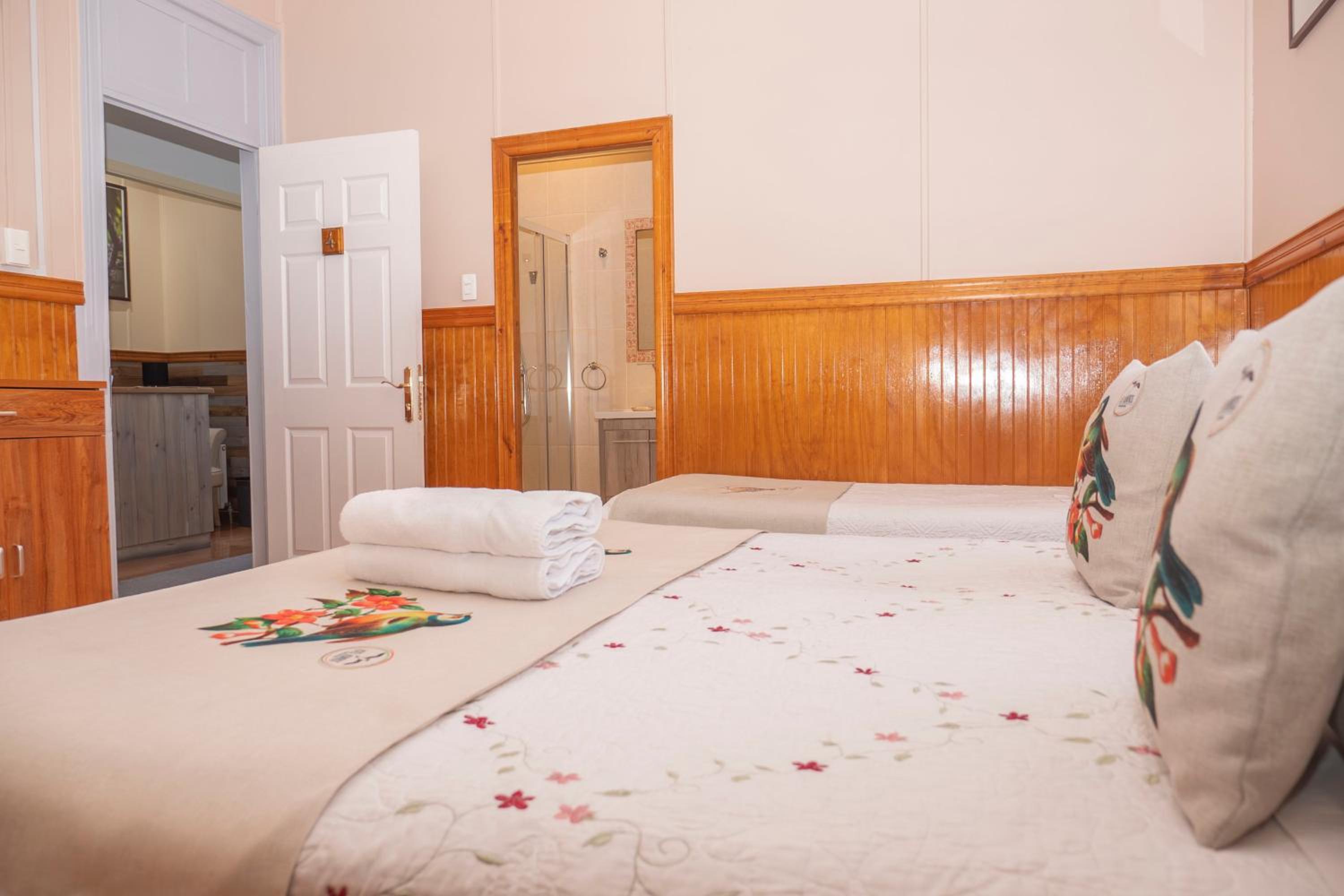 Standard Quadruple Room photo 3