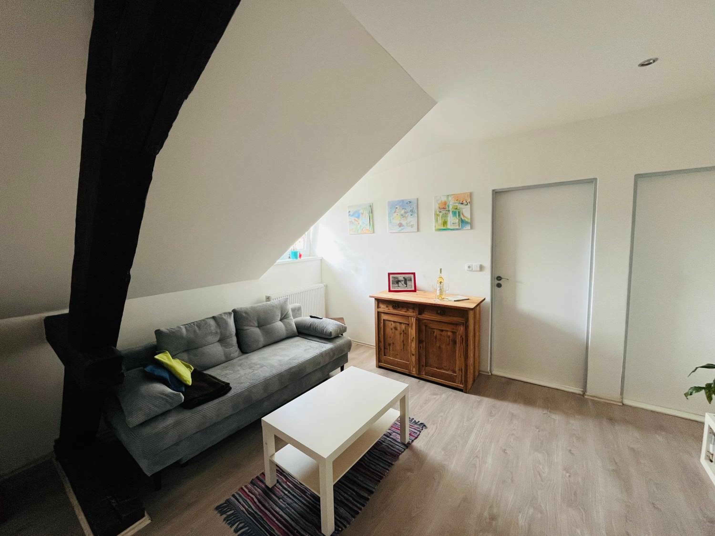 One-Bedroom Apartment photo 1