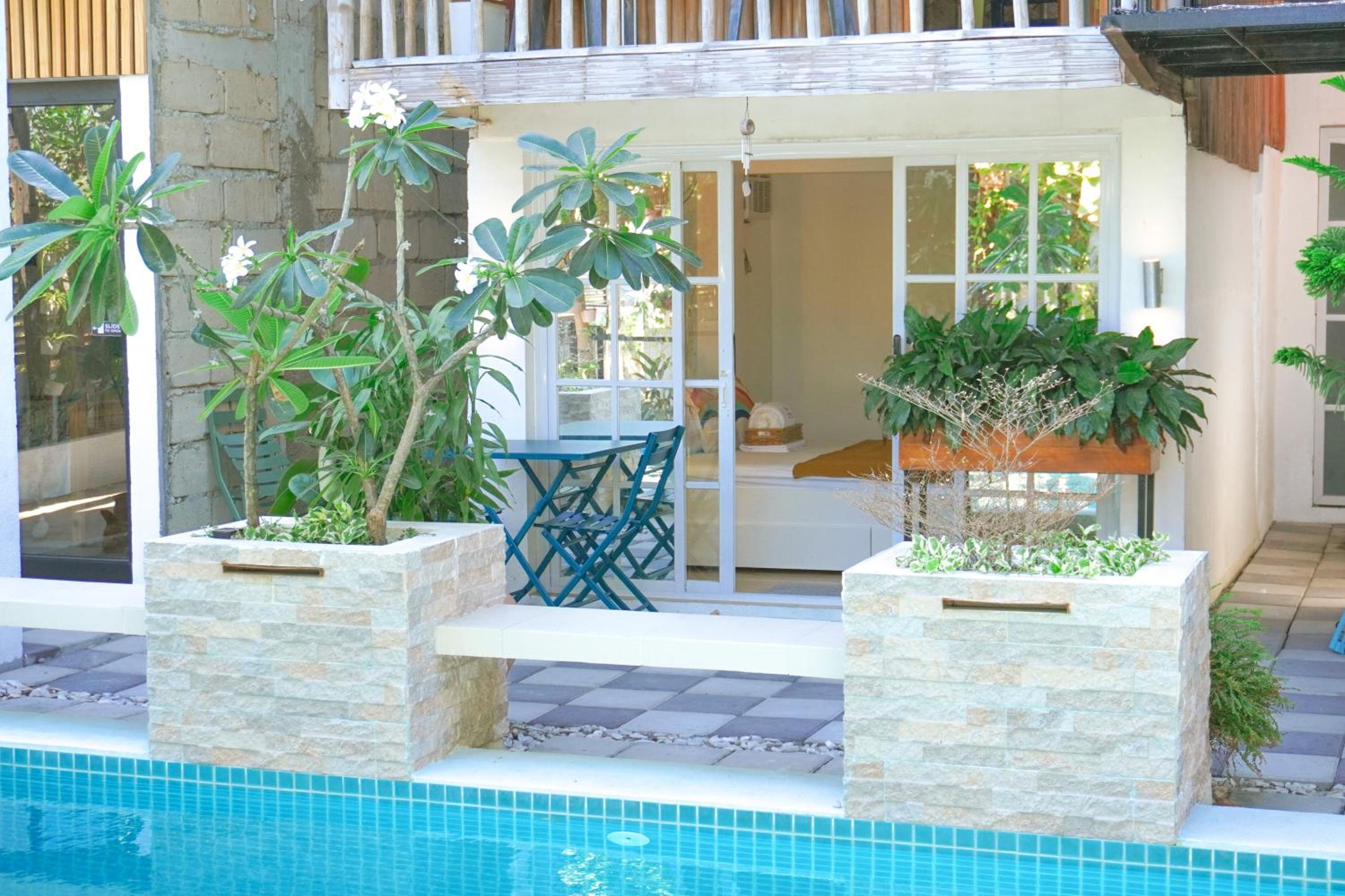 Double Room with Private Bathroom - Photo 19