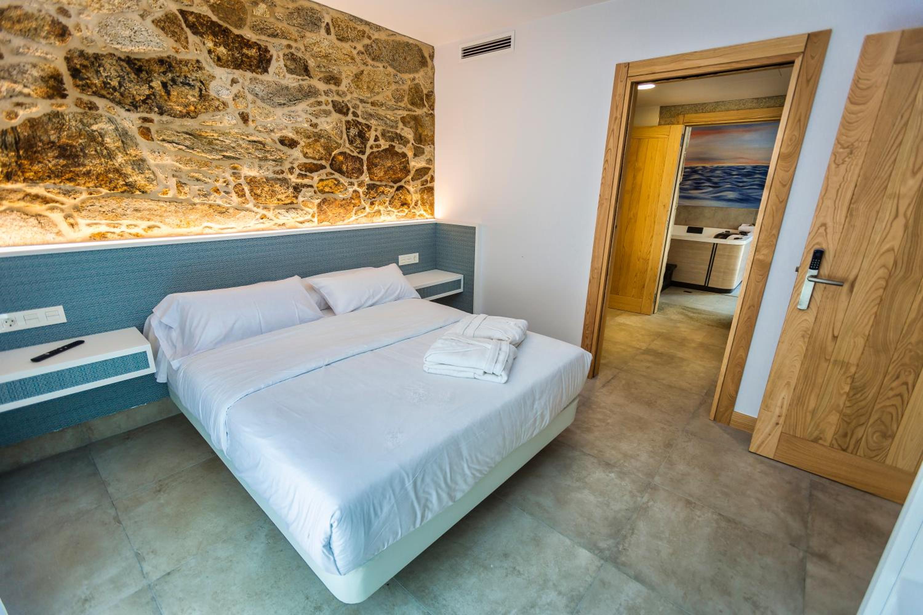 Deluxe Double Room photo 3