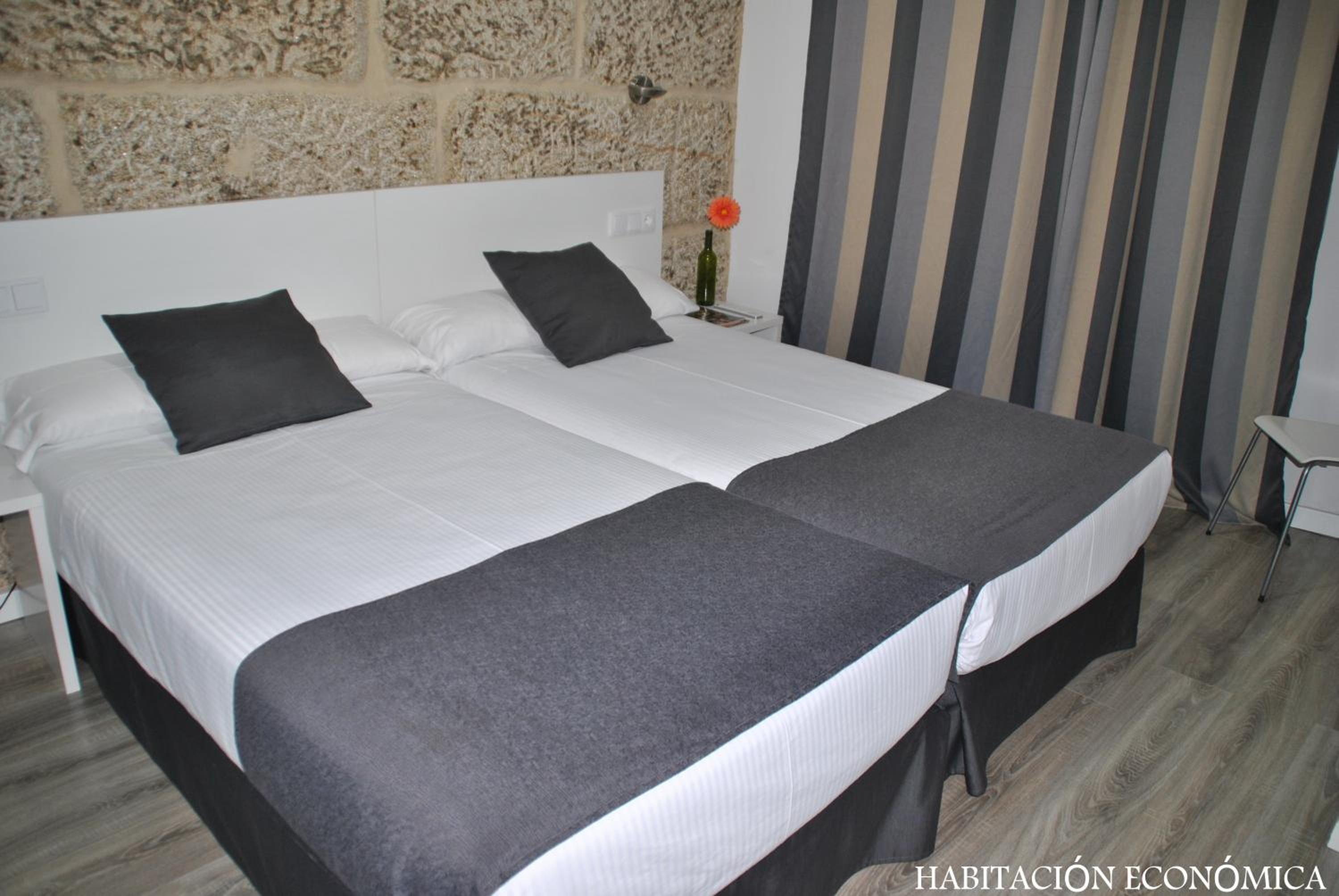 Budget Double or Twin Room photo 3