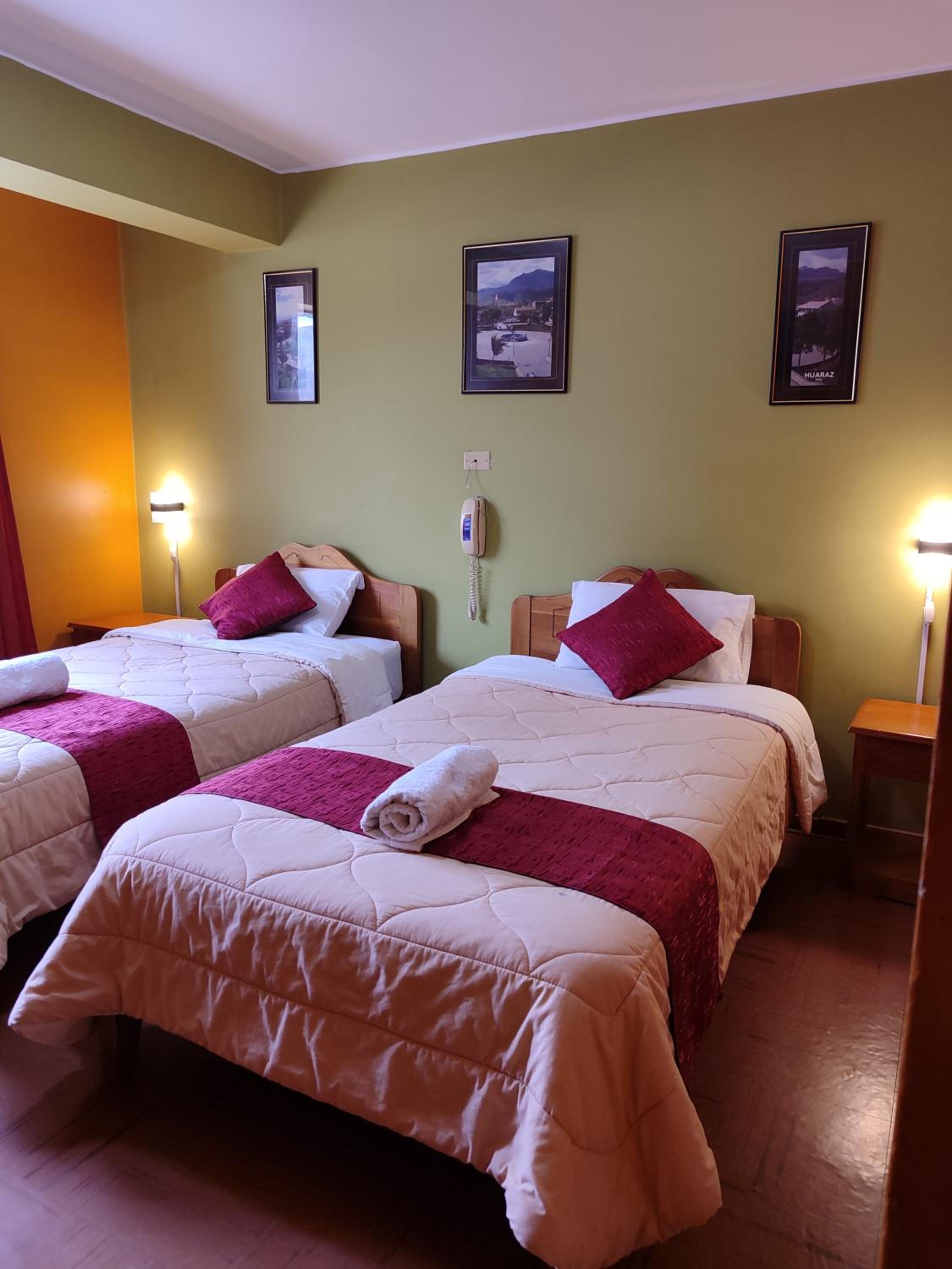 Double Room with Private Bathroom photo 1