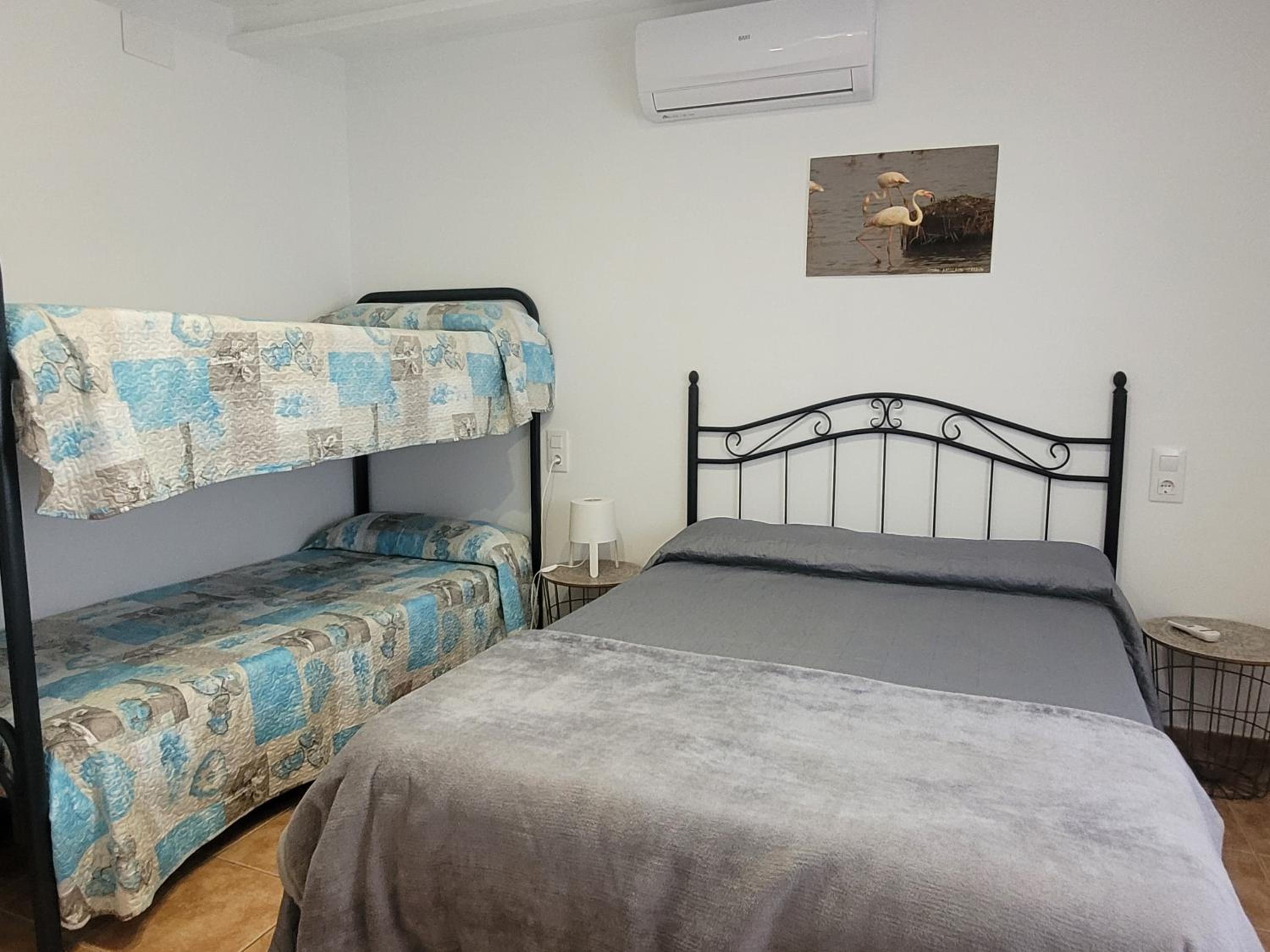 Habitación Triple con Baño Privado