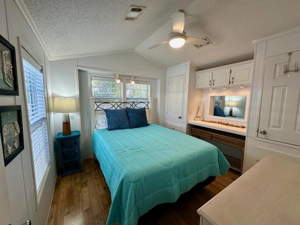 Three-Bedroom Villa photo 2
