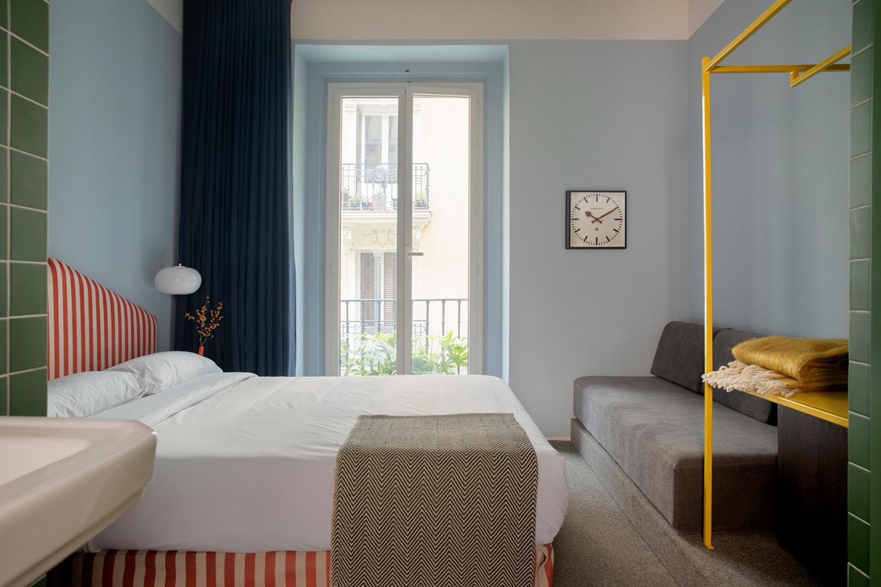 Double Room with Balcony (3 Adults)