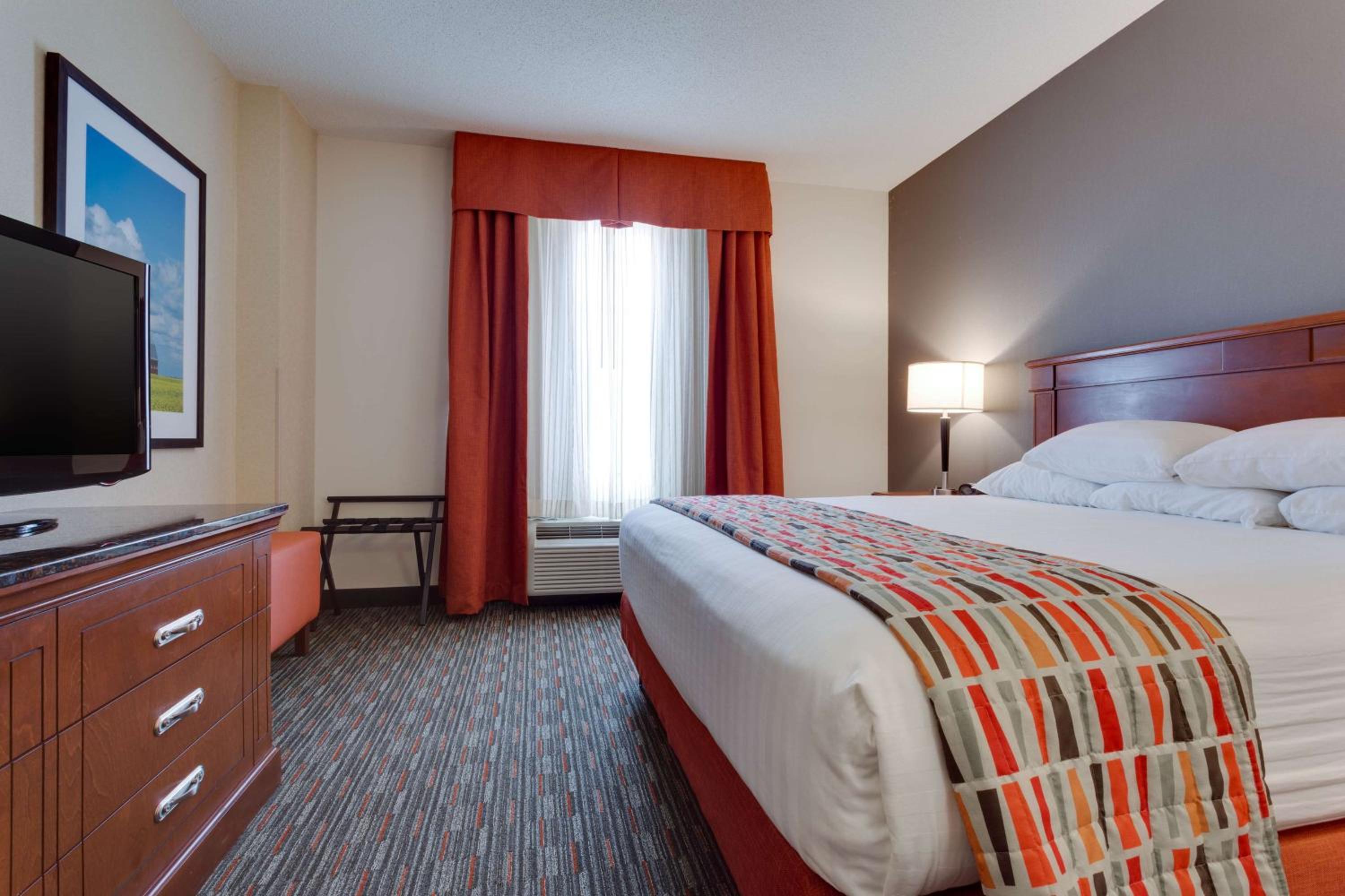 Superior King Suite