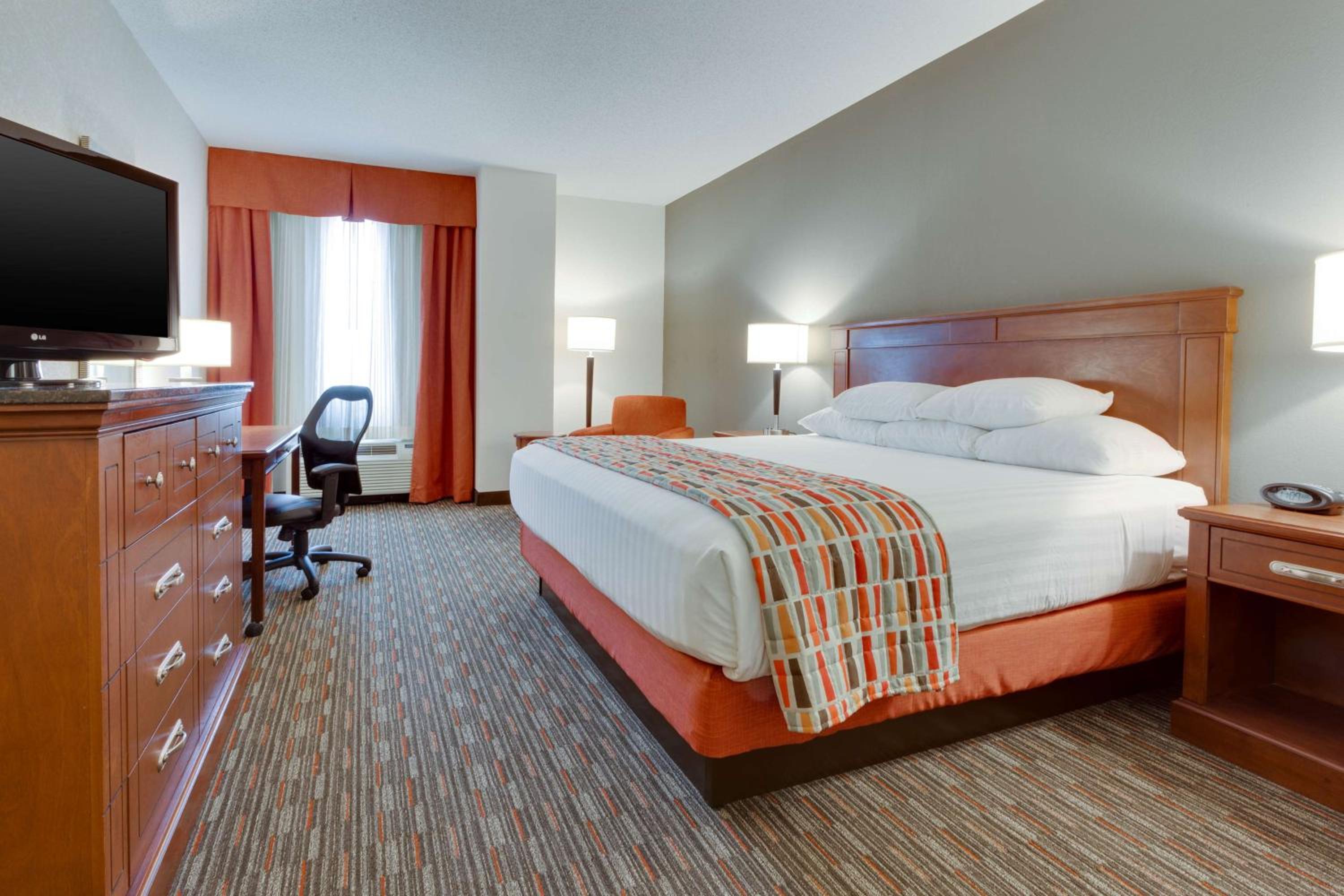 Deluxe King Room with Spa Bath