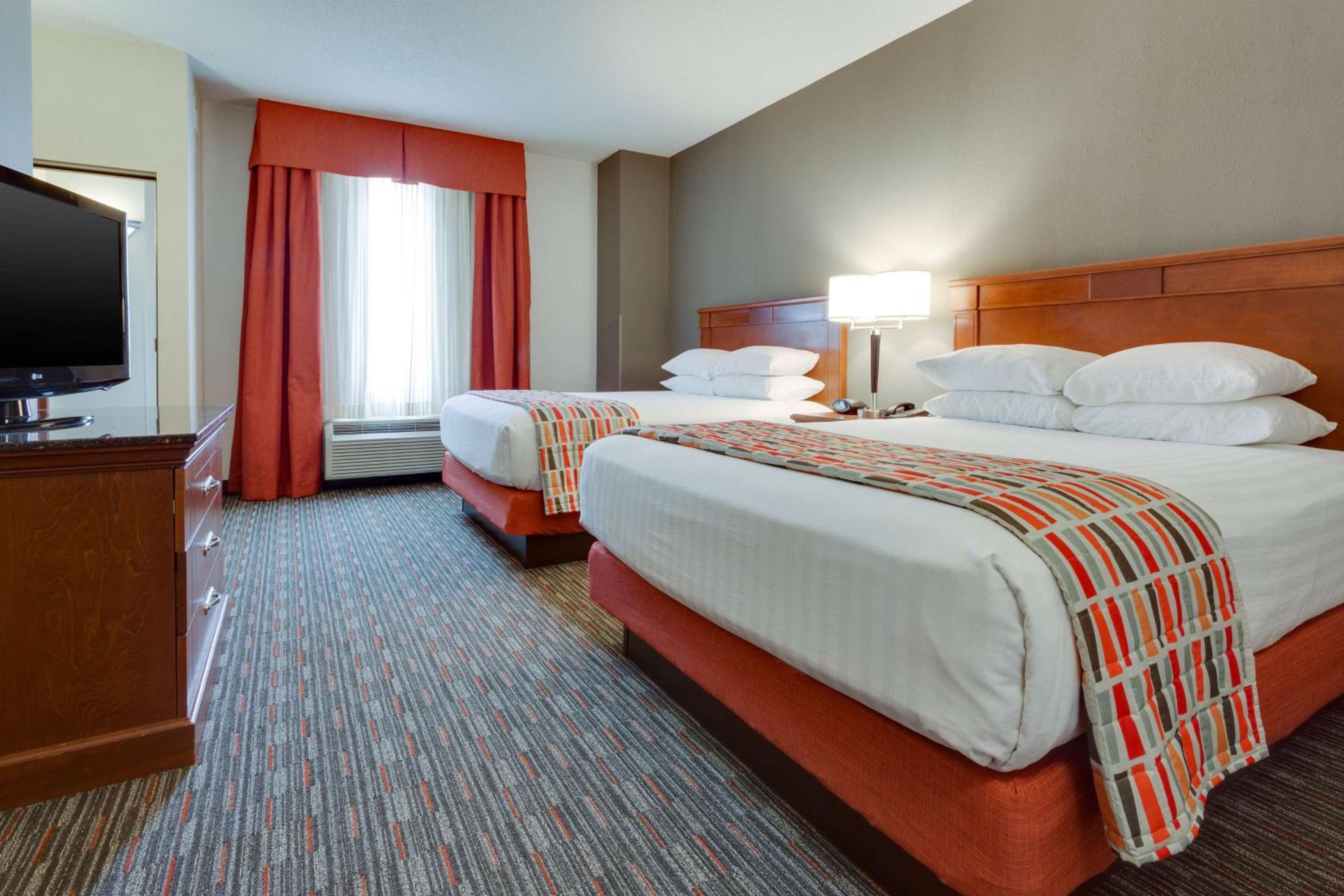 Deluxe Queen Suite with Two Queen Beds