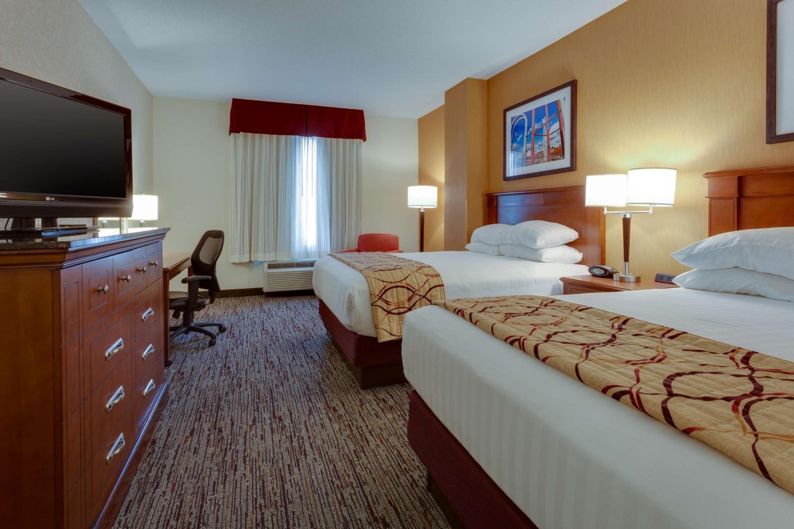 Deluxe Queen Room with Two Queen Beds - Photo 1