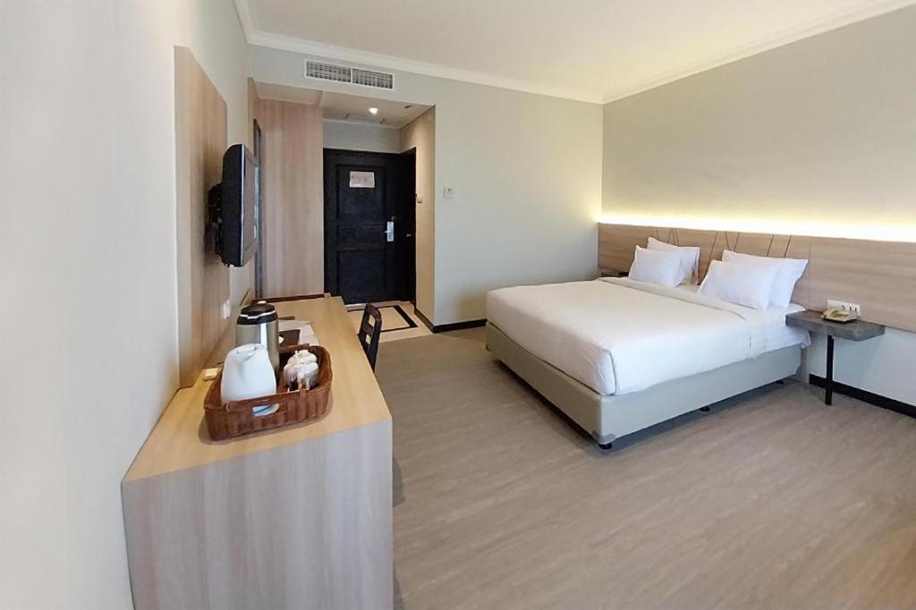 Deluxe Queen Room - Photo 1