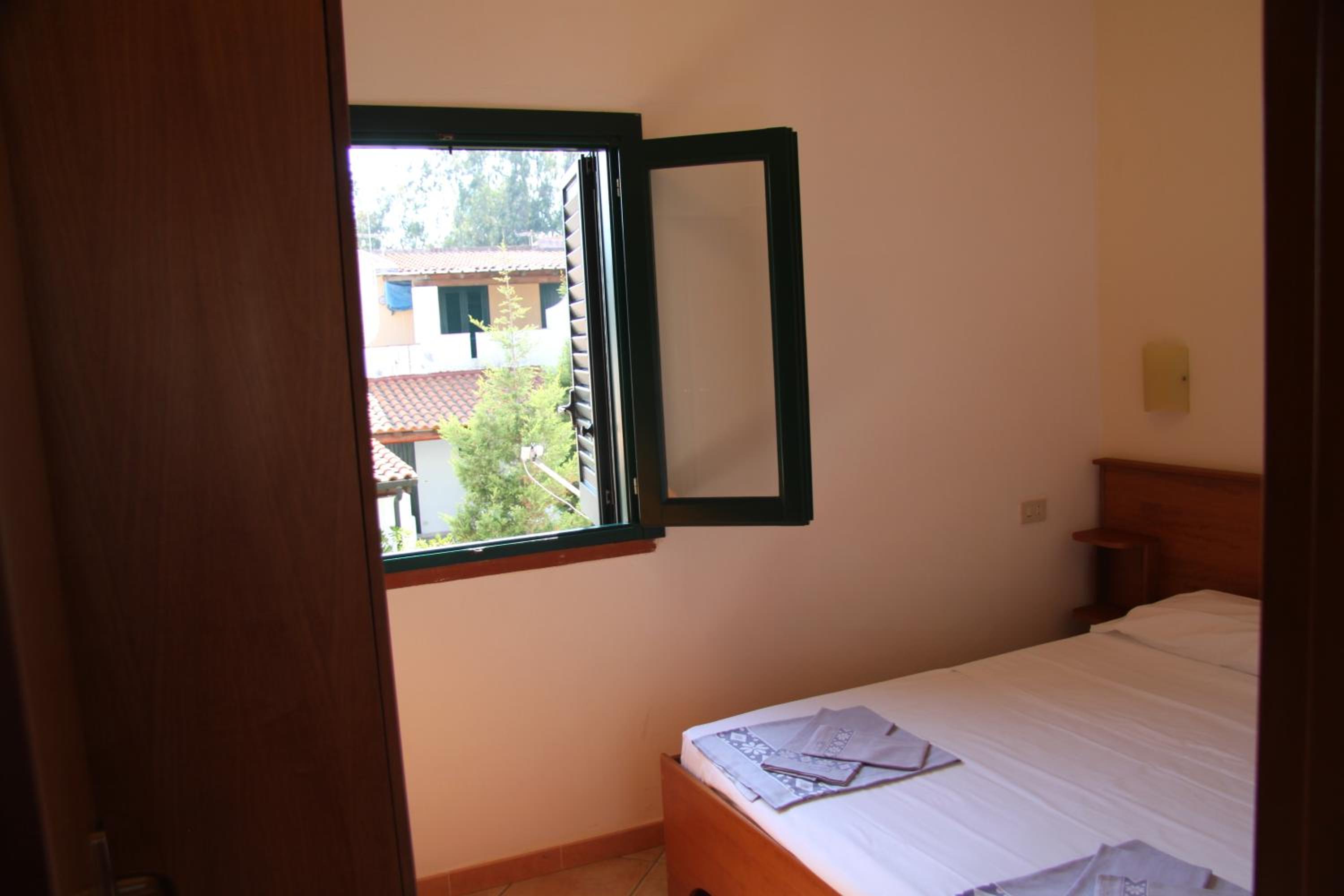 One-Bedroom Apartment with Garden View - Photo 1