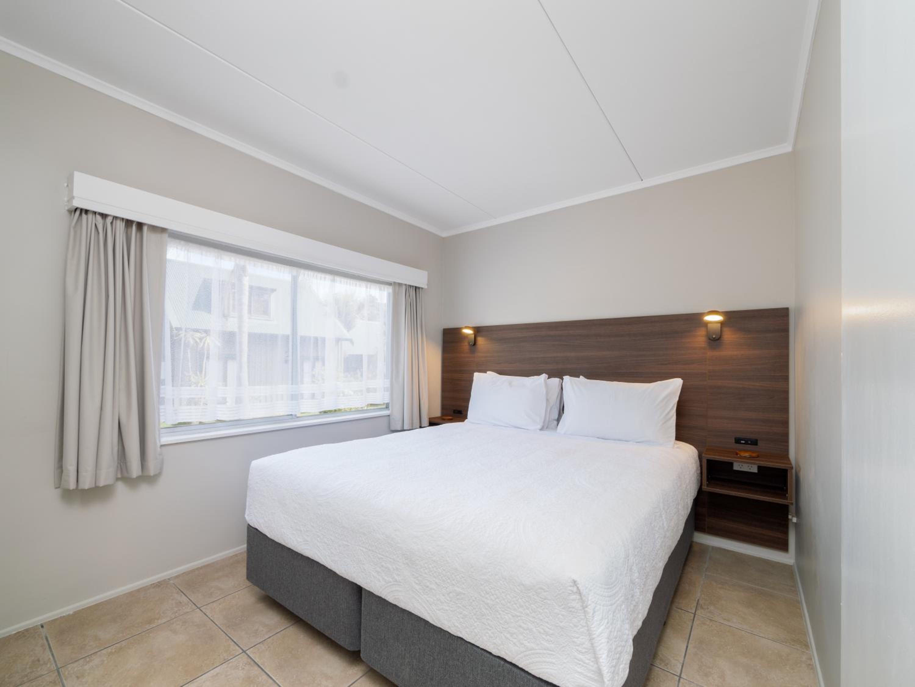 Deluxe King Room photo 1