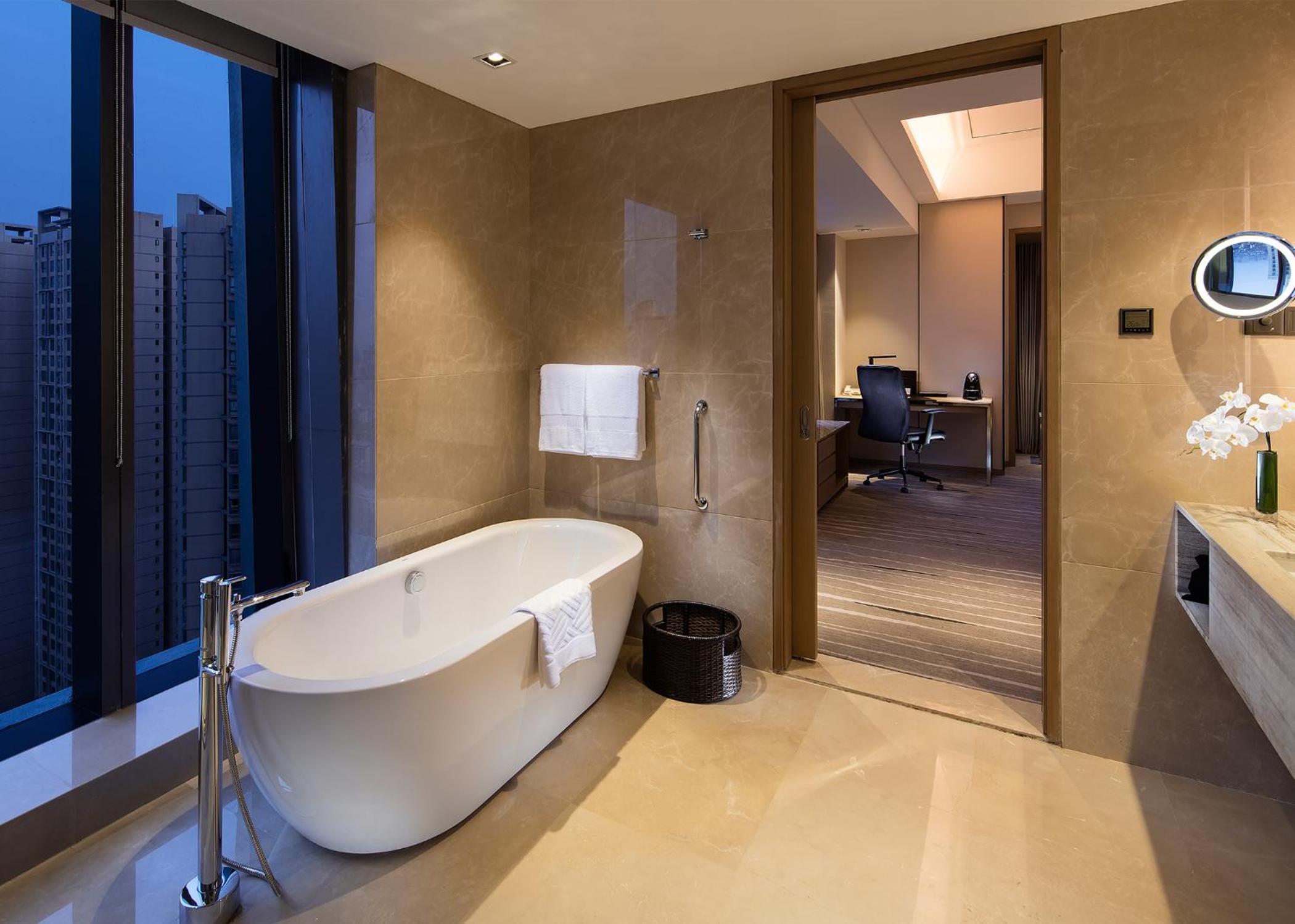 Premier Twin Corner Room photo 3