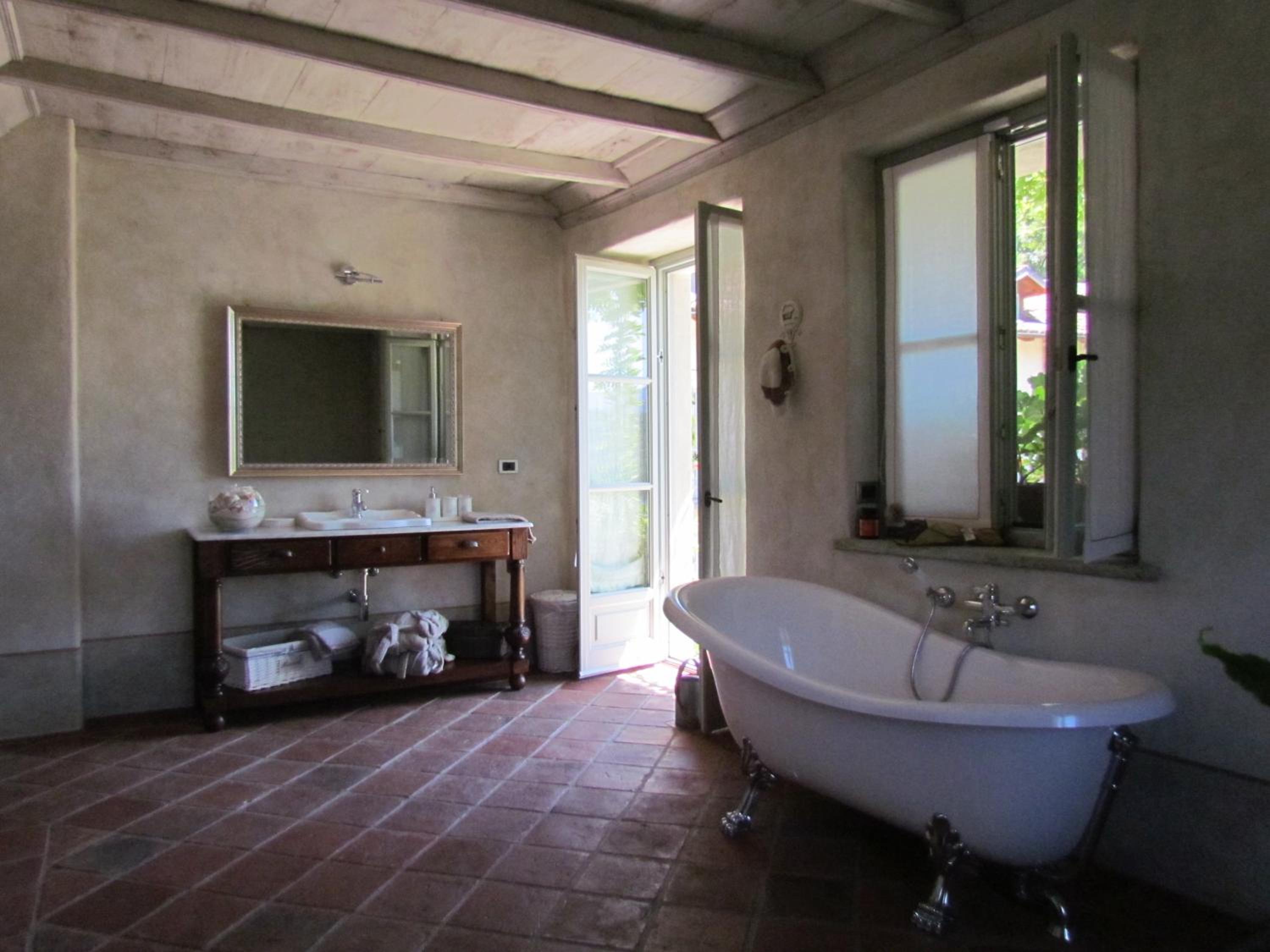 Deluxe Suite photo 2