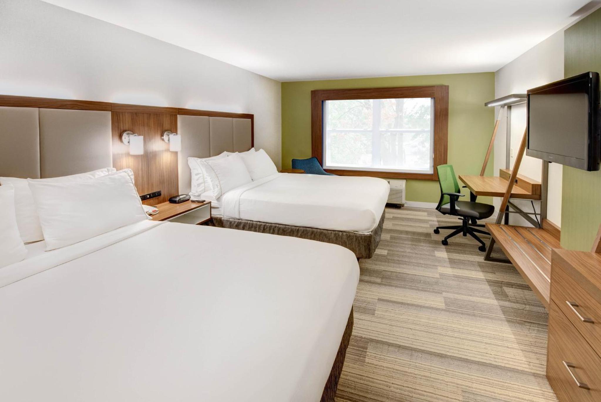 Standard Room with Two Queen Beds