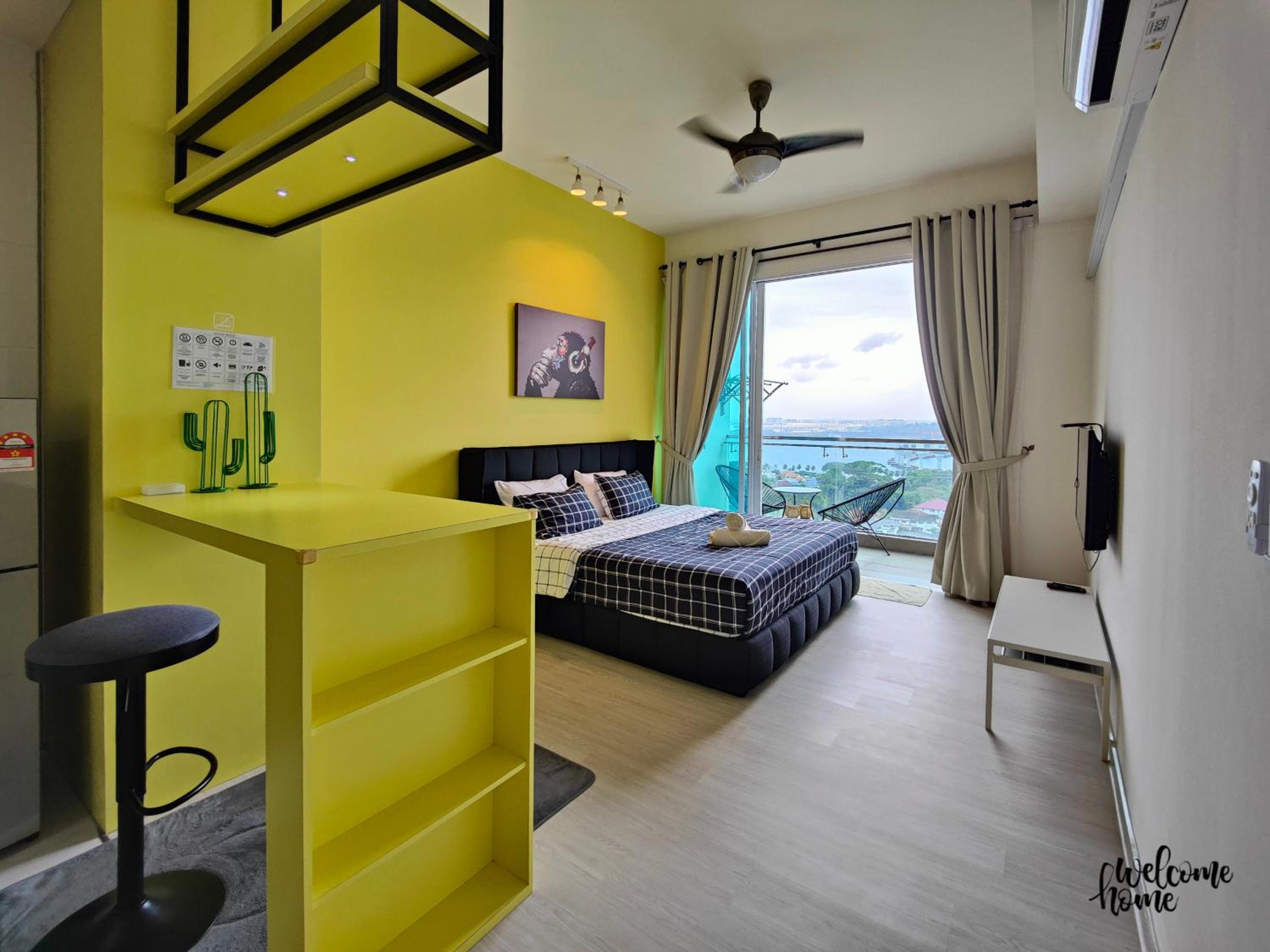 Studio Apartment with King Bed