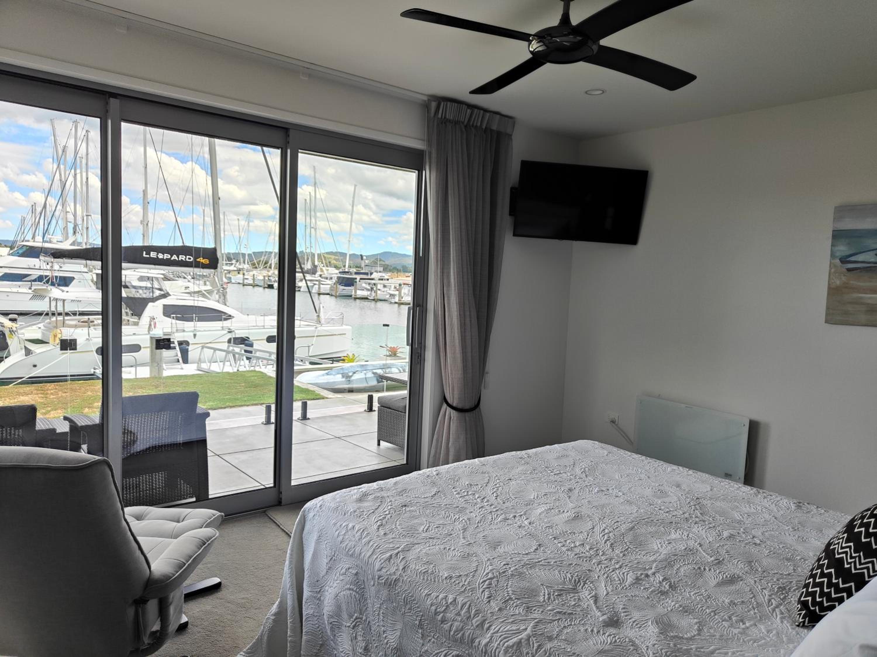 Apartment with Sea View photo 2