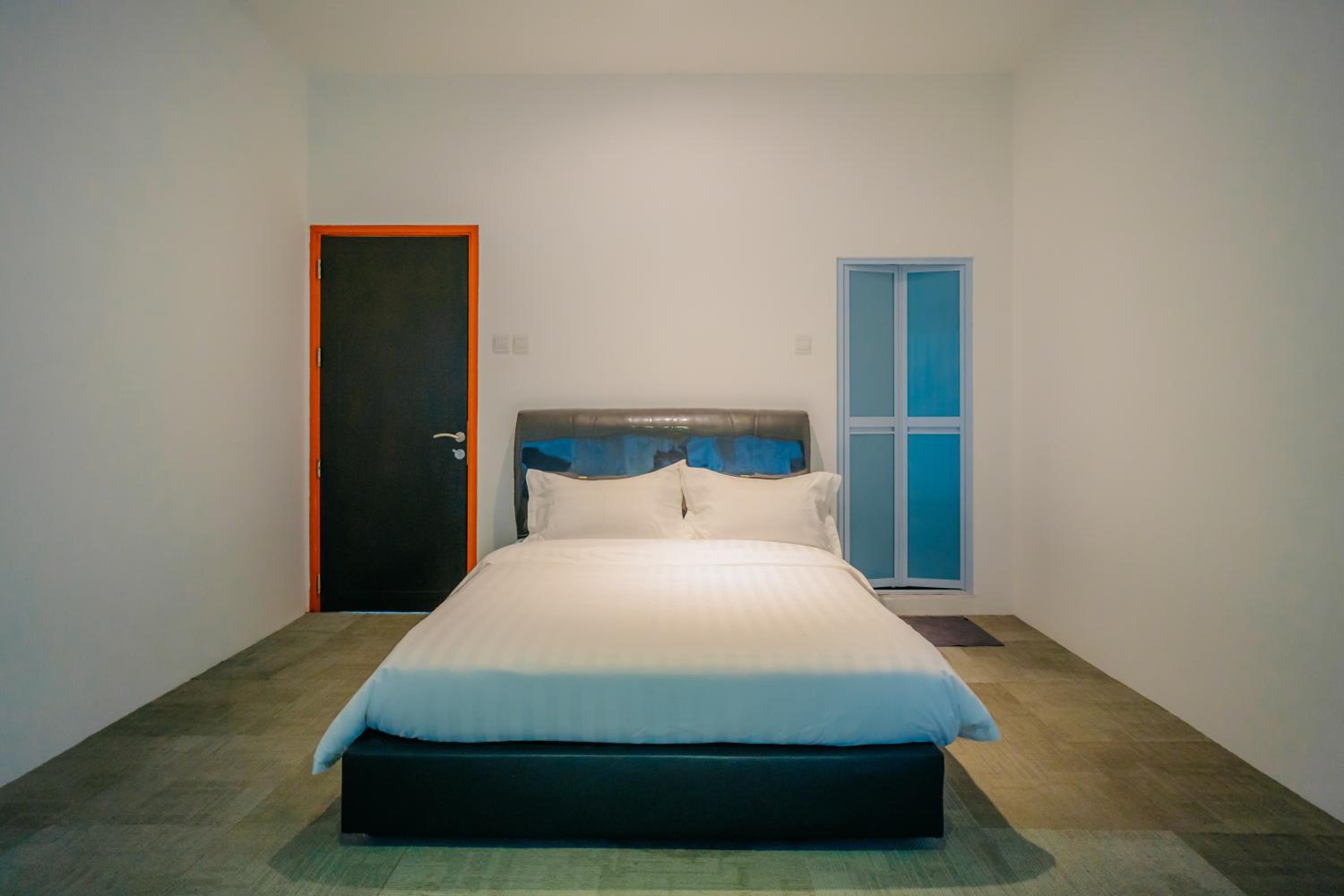 Cabin Villa (outdiside of deBintan Villa)