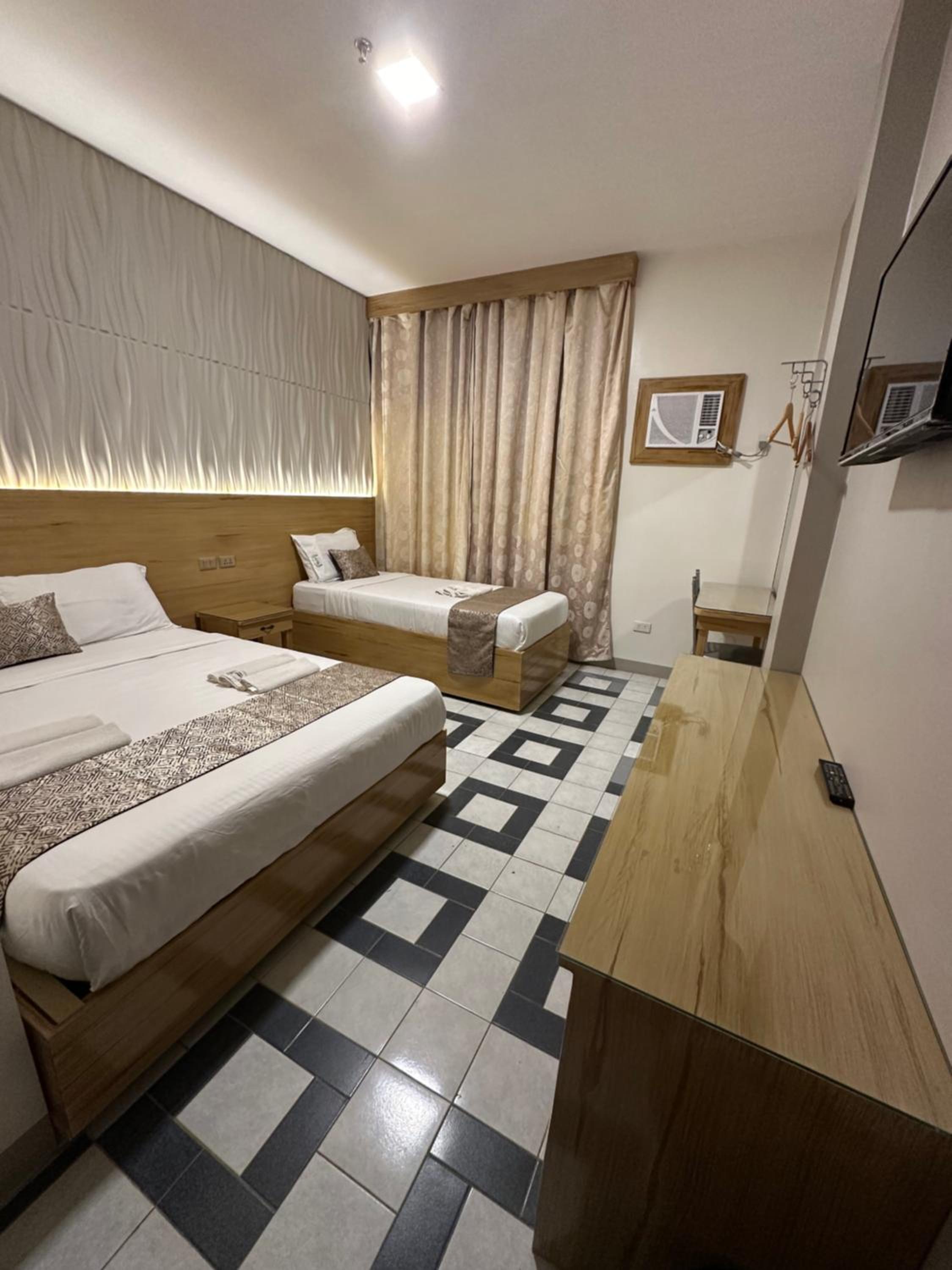 Deluxe Family Room photo 3