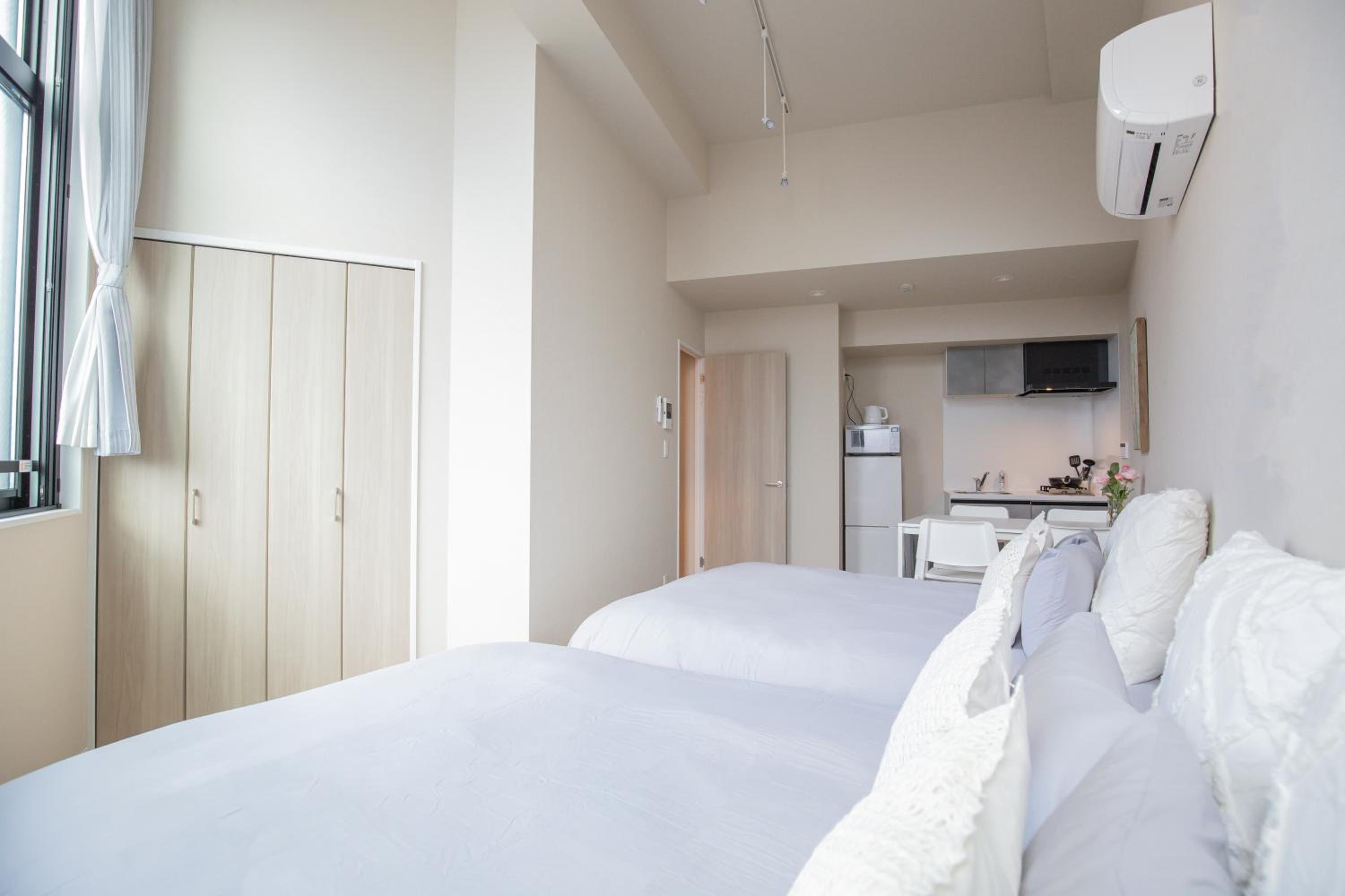 One-Bedroom Apartment photo 2