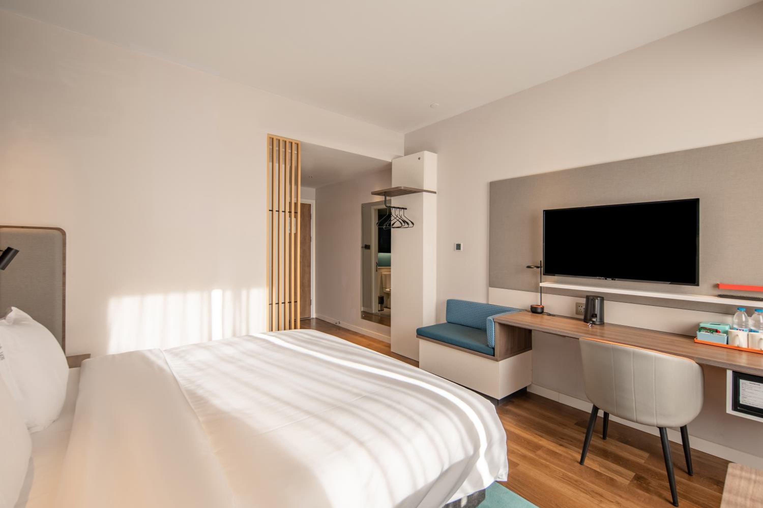 Standard Twin Room with Two Twin Beds