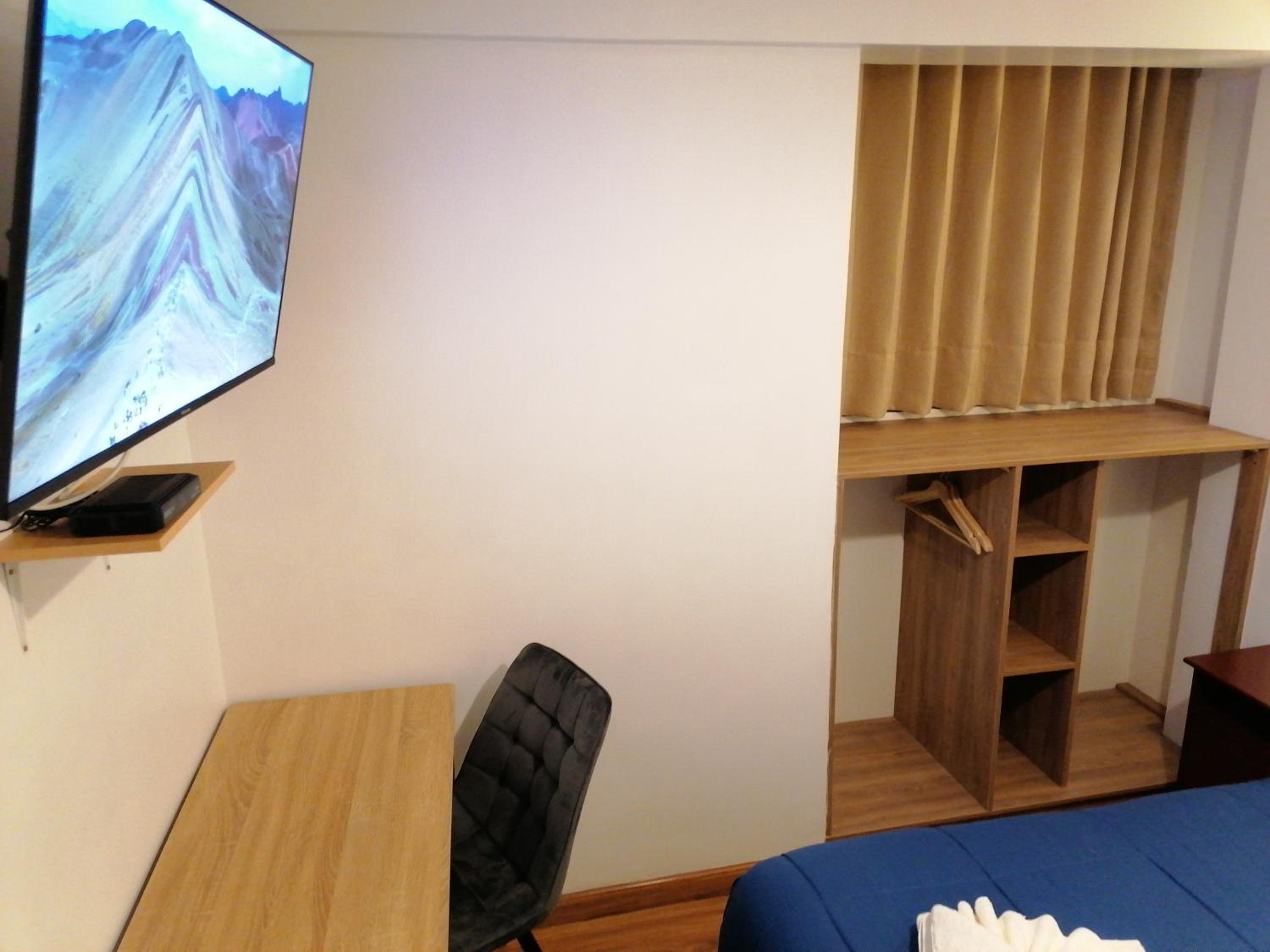Double Room with Private Bathroom photo 2