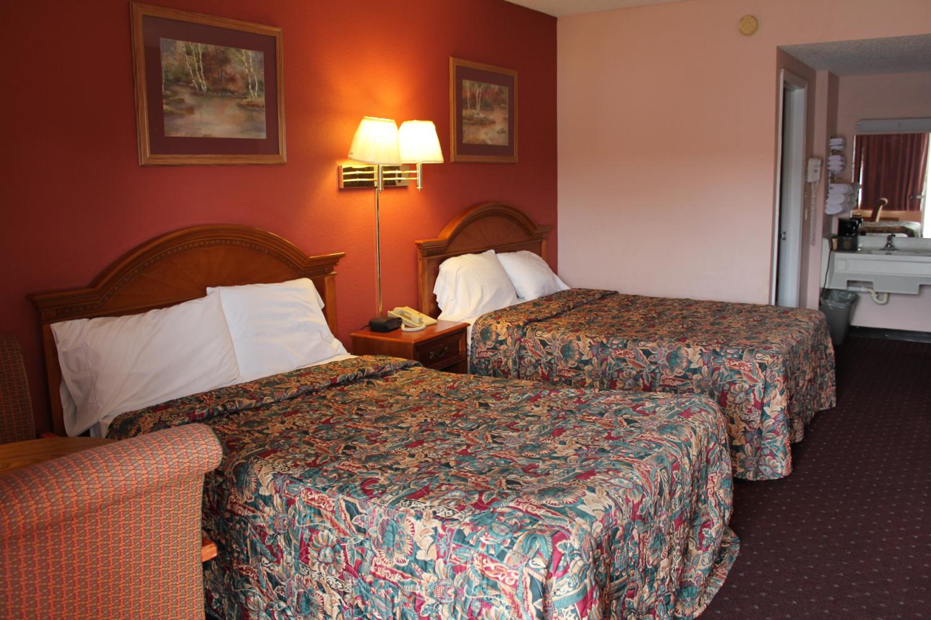 Double Room with Two Double Beds - Non-Smoking photo 3