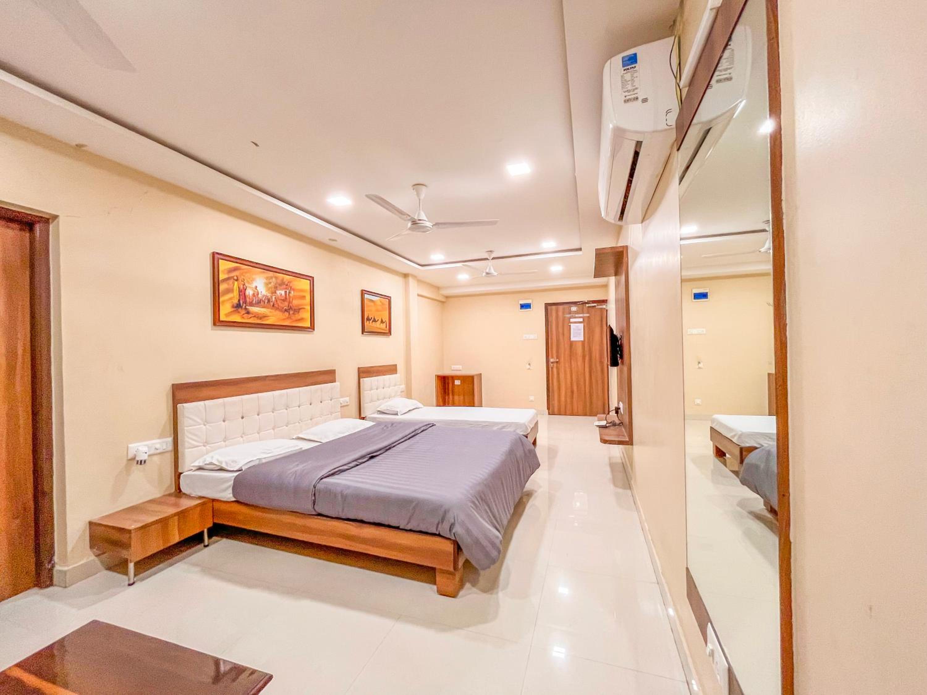Double or Twin Room - Photo 7