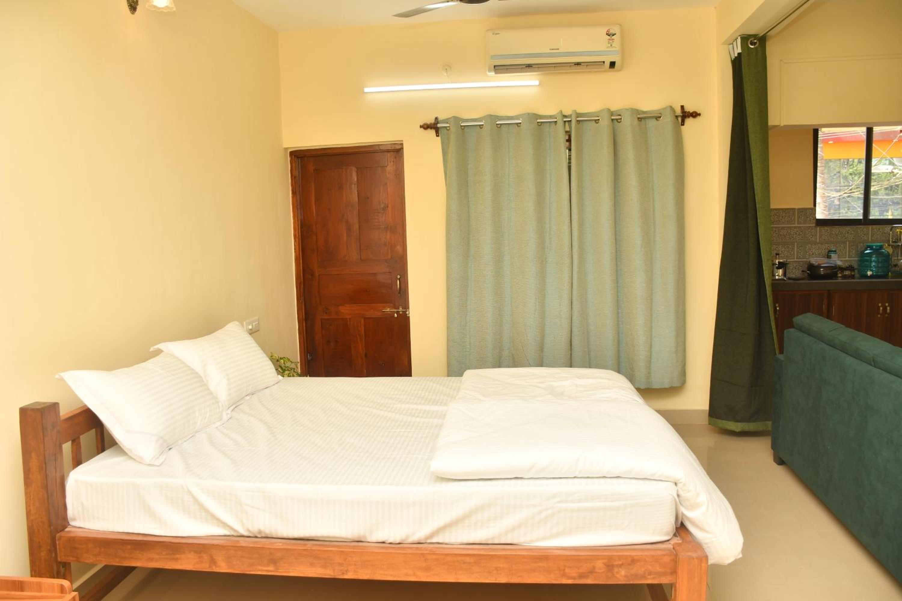 One-Bedroom Apartment - Photo 49