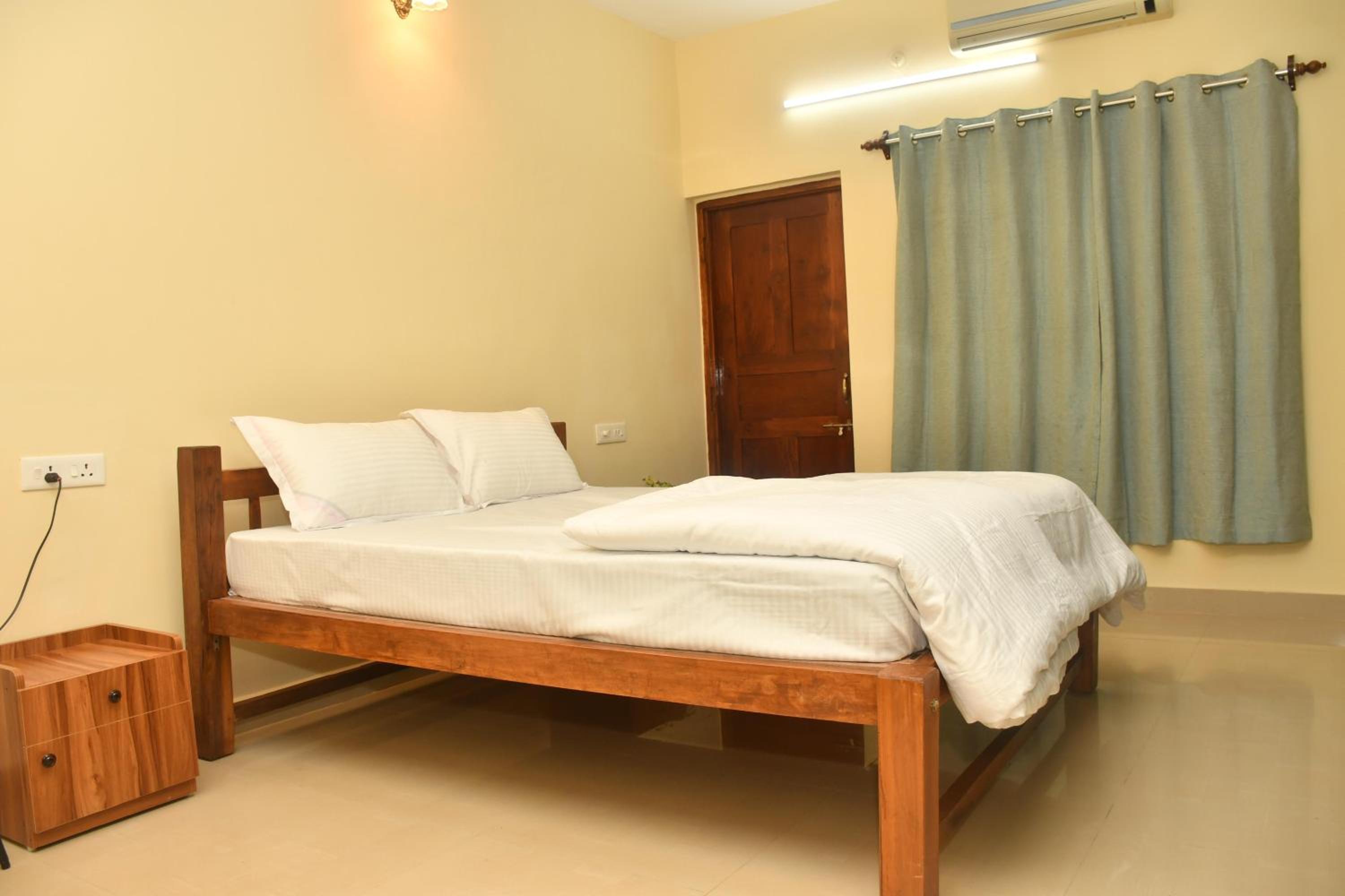 One-Bedroom Apartment - Photo 48