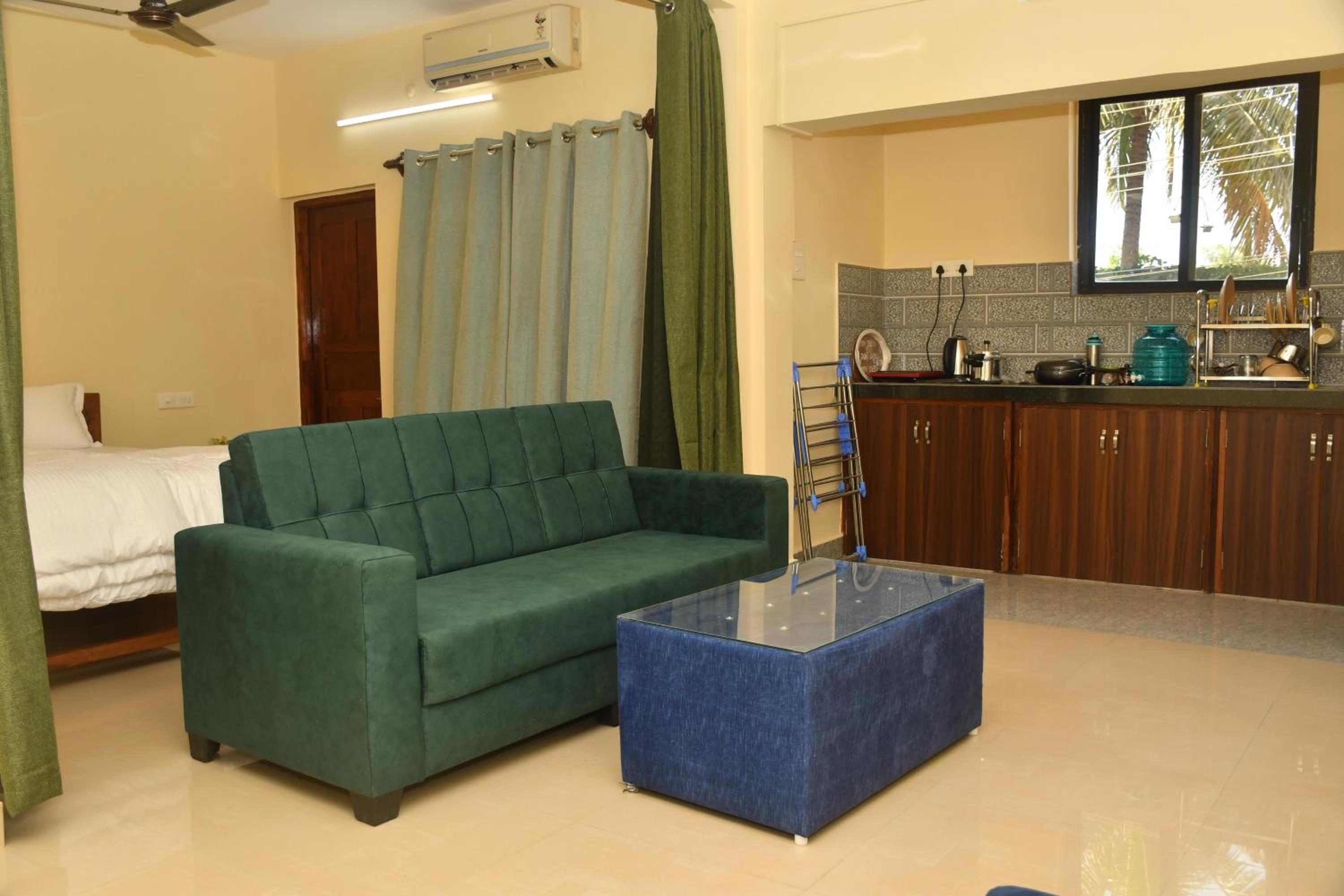 One-Bedroom Apartment - Photo 47